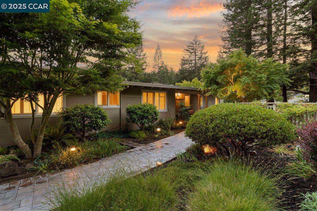 Orinda, CA 94563,23 Lost Valley Dr