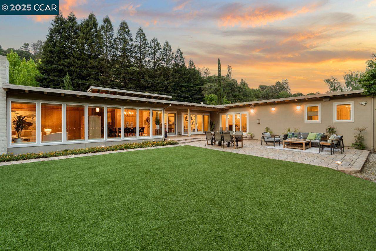 Orinda, CA 94563,23 Lost Valley Dr