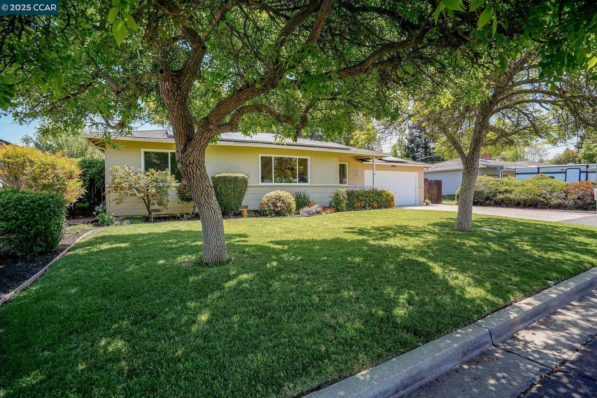 Concord, CA 94518,1242 Craig Dr