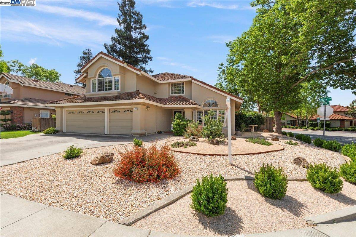 Pleasanton, CA 94588,3886 Mohr Ave