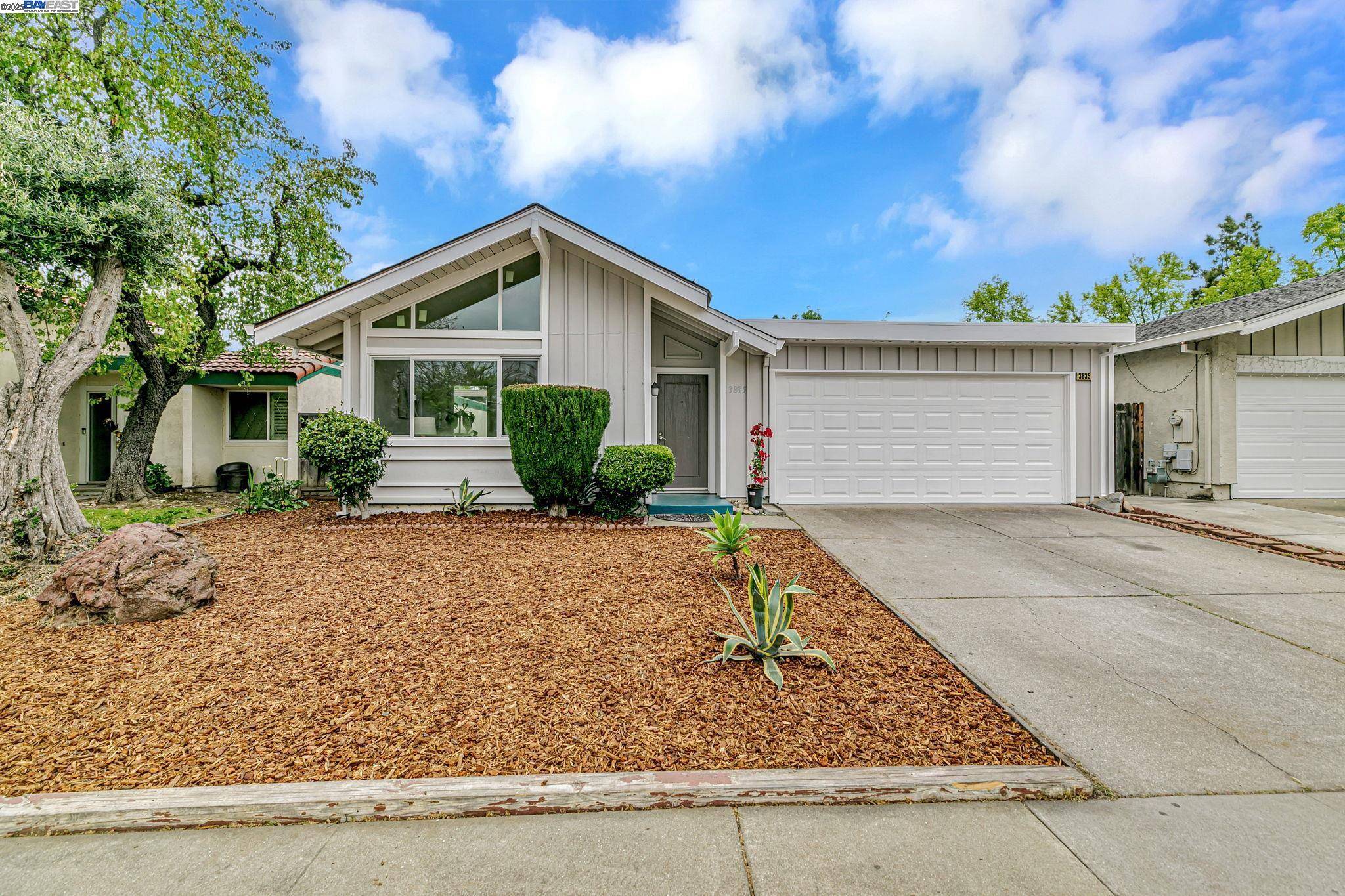 Fremont, CA 94555,3835 Dryden Rd