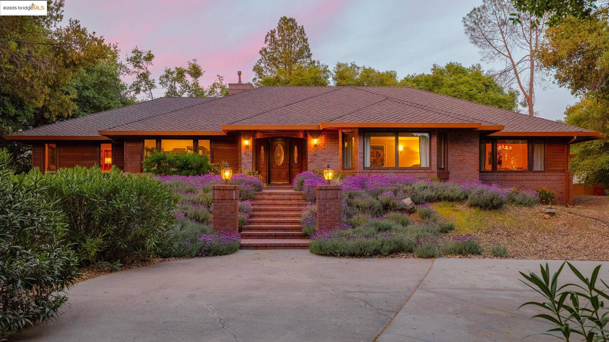 Sonora, CA 95370,22383 Bennett Rd