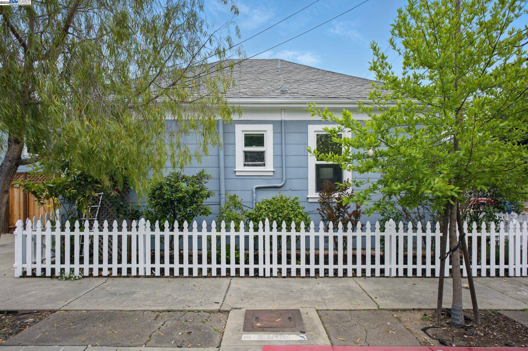 Alameda, CA 94501,1598 Pacific Ave