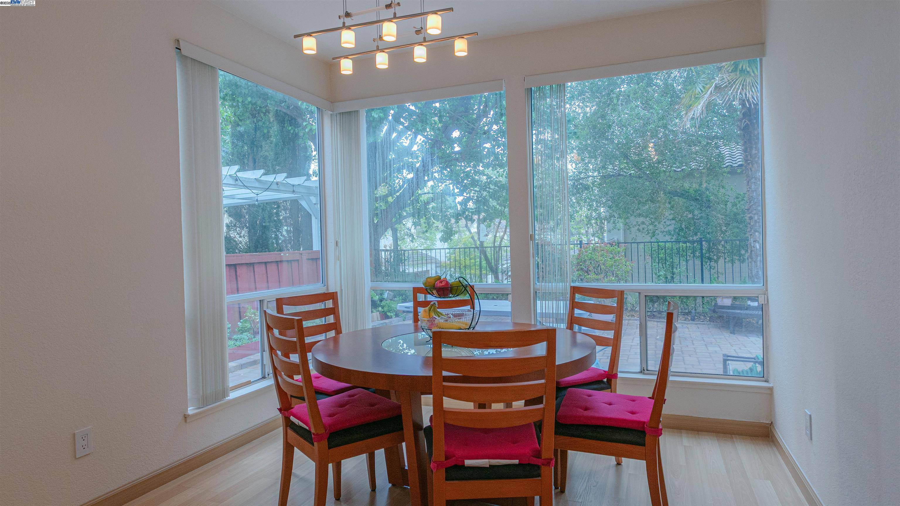 San Ramon, CA 94582,906 Vista Pointe Dr