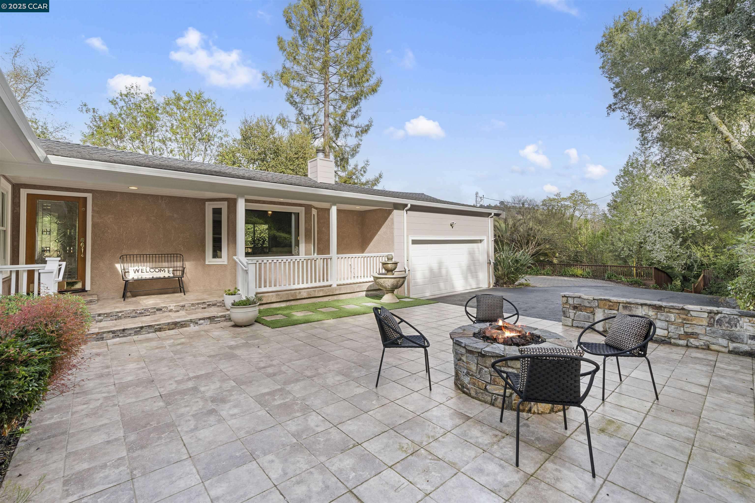 Orinda, CA 94563,6 Monte Veda Dr