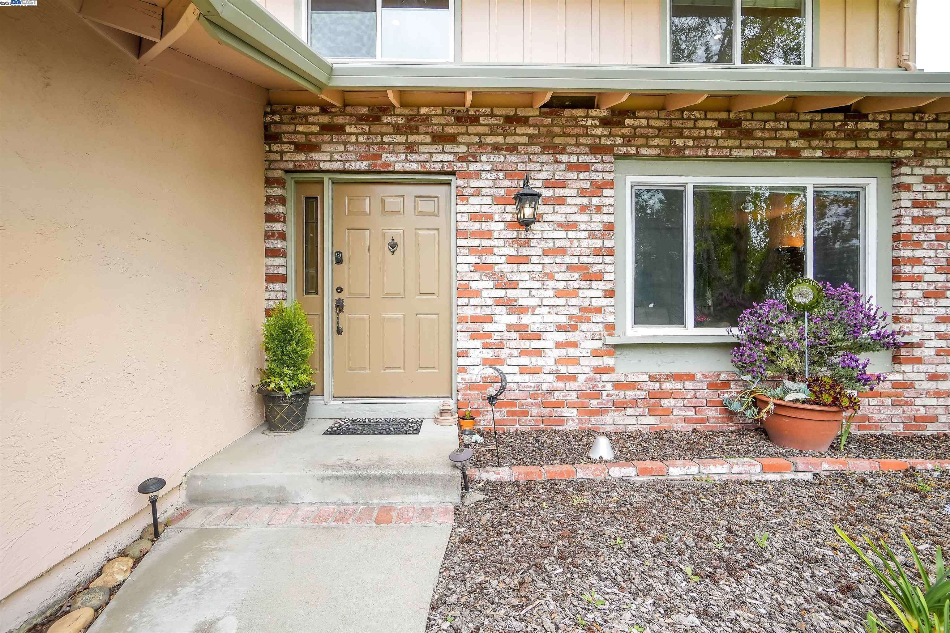 Dublin, CA 94568,11868 Bloomington Way