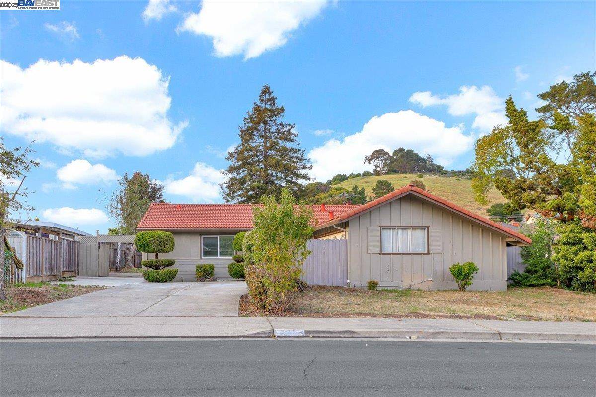 El Sobrante, CA 94803,3455 Fleetwood Dr