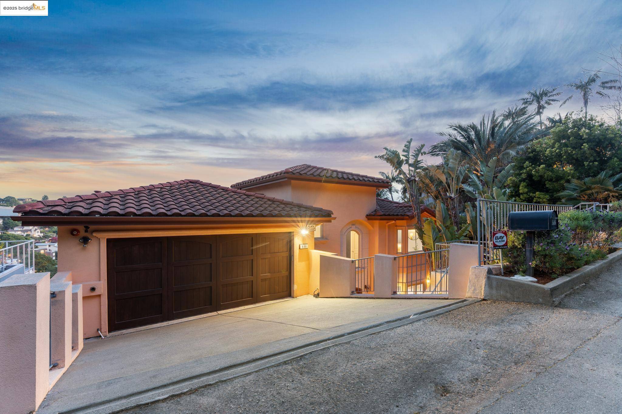 Berkeley, CA 94705,530 Gravatt Dr