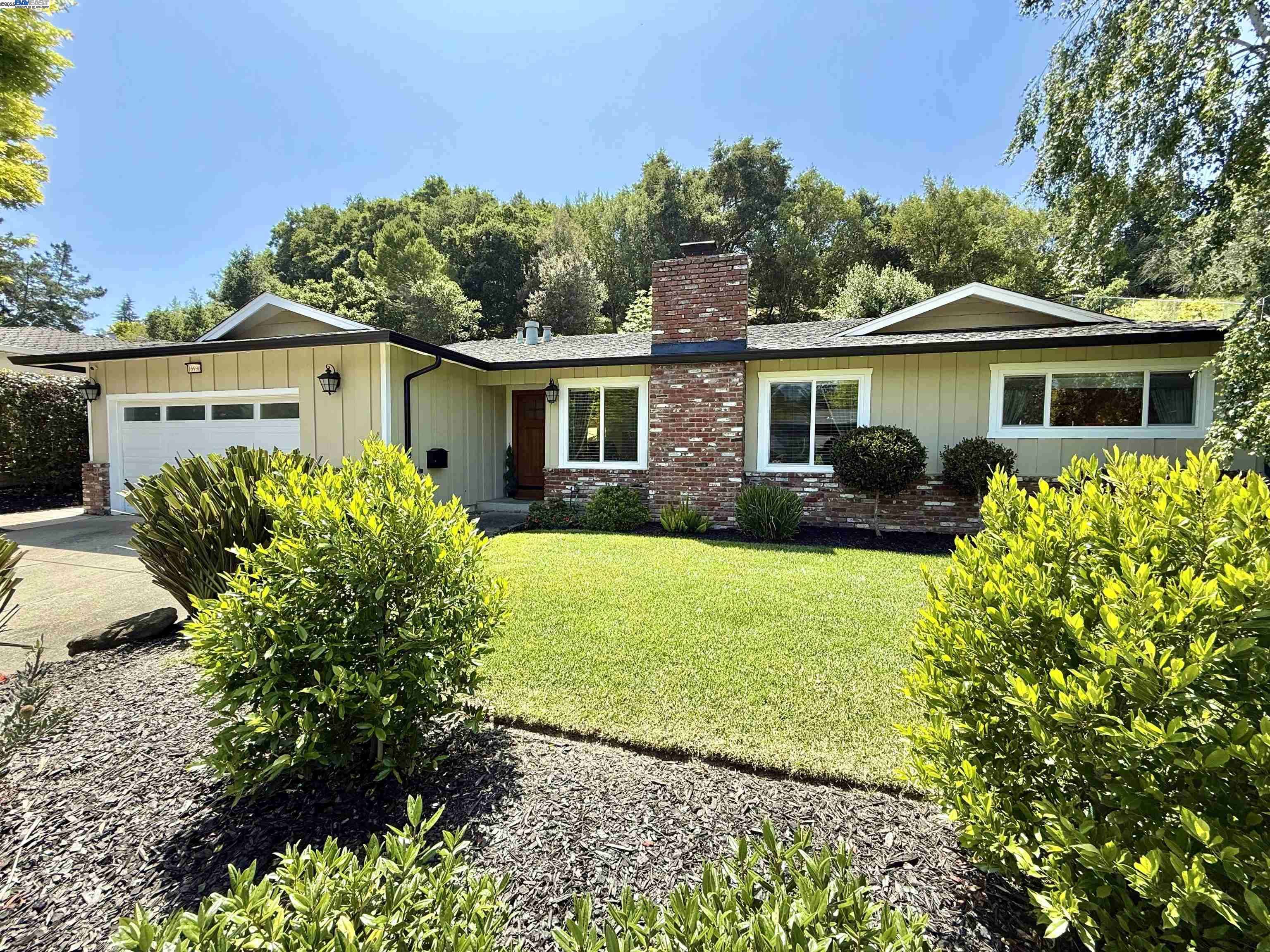 Castro Valley, CA 94546,16990 Grovenor Dr