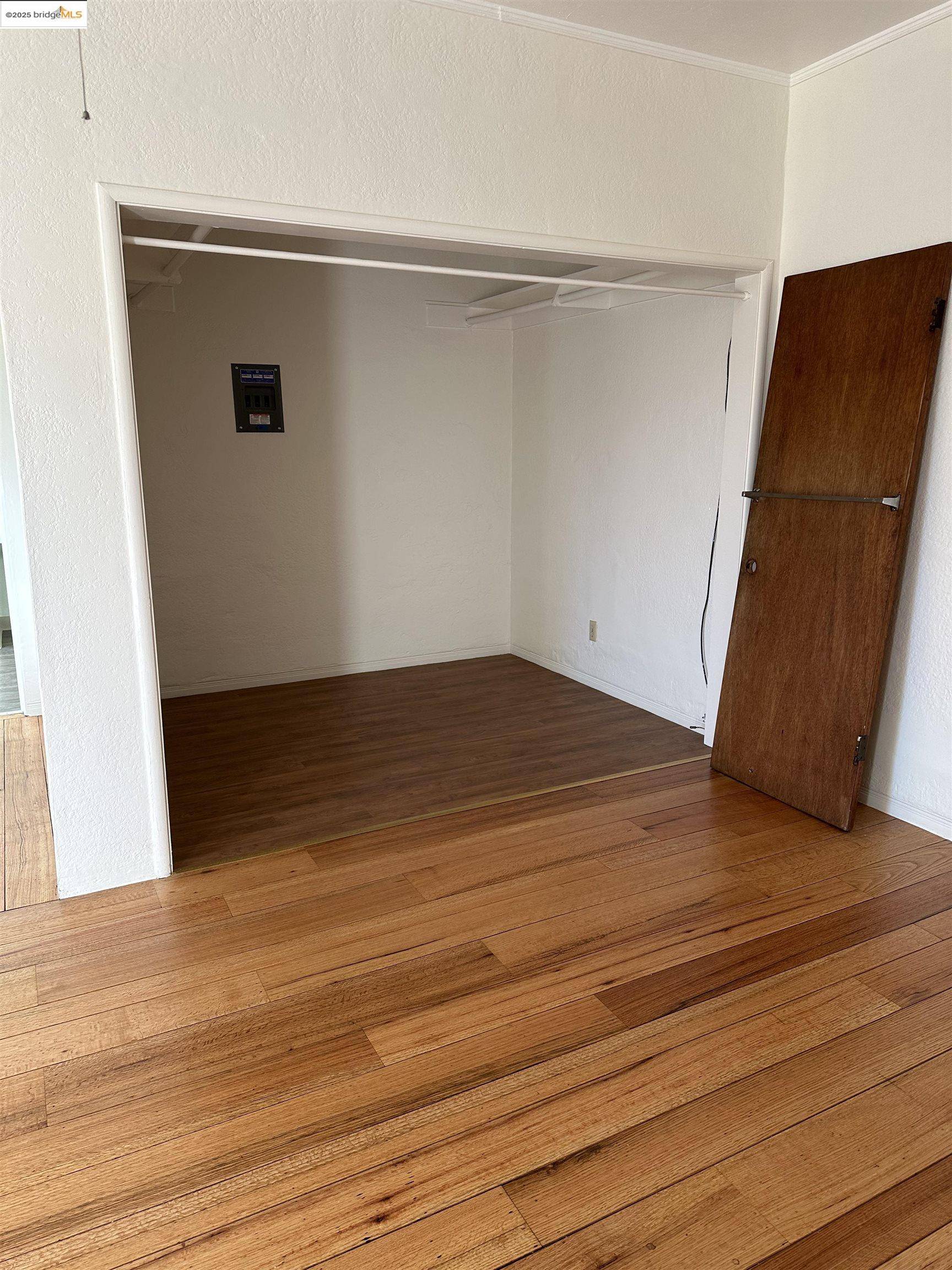 Oakland, CA 94602,1458 E 33rd Street
