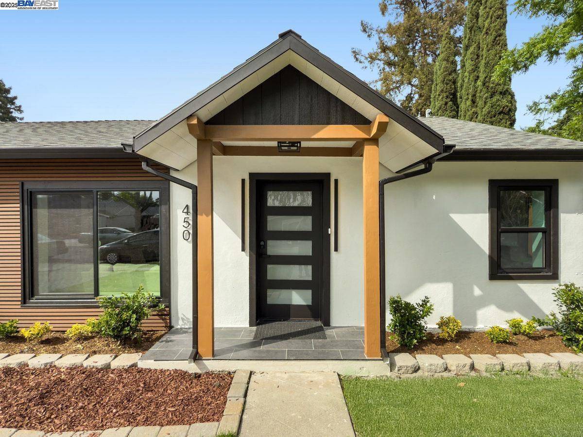 Redwood City, CA 94062,450 Lancaster Way