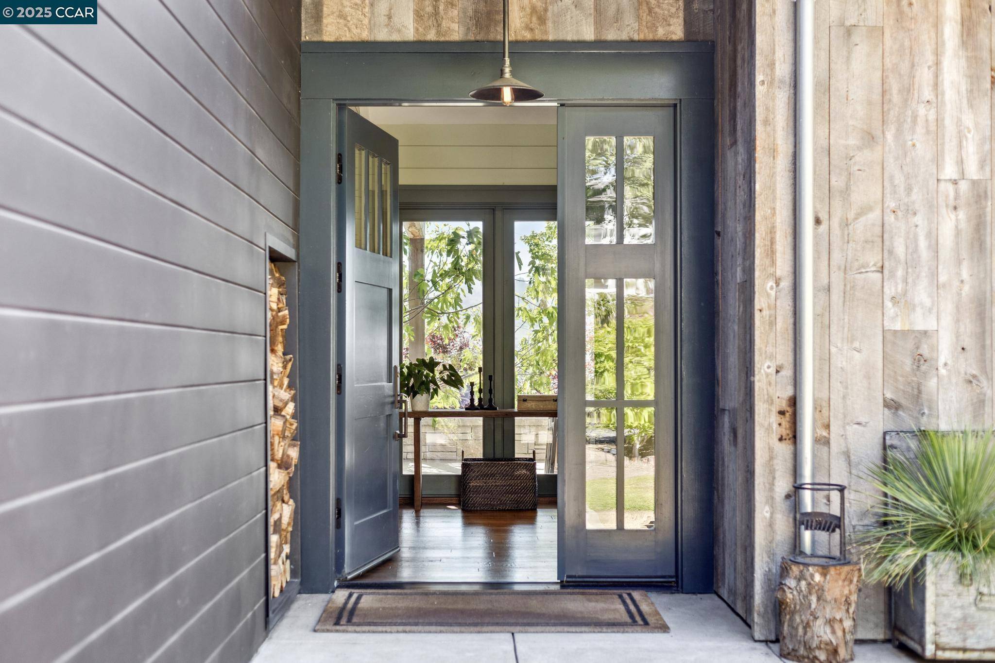 Orinda, CA 94563,25 La Campana