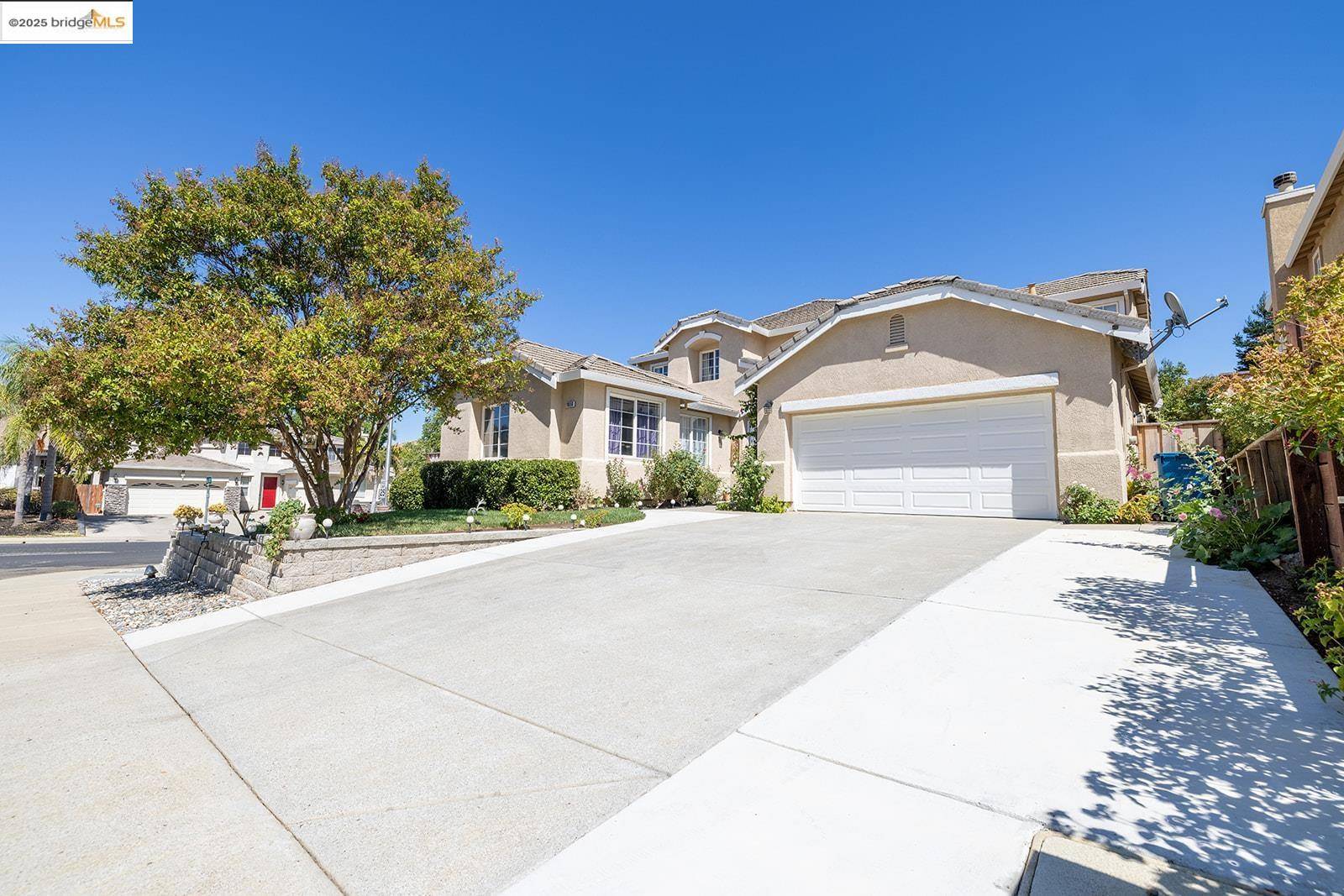 Antioch, CA 94531,1856 Buck Mountain Court