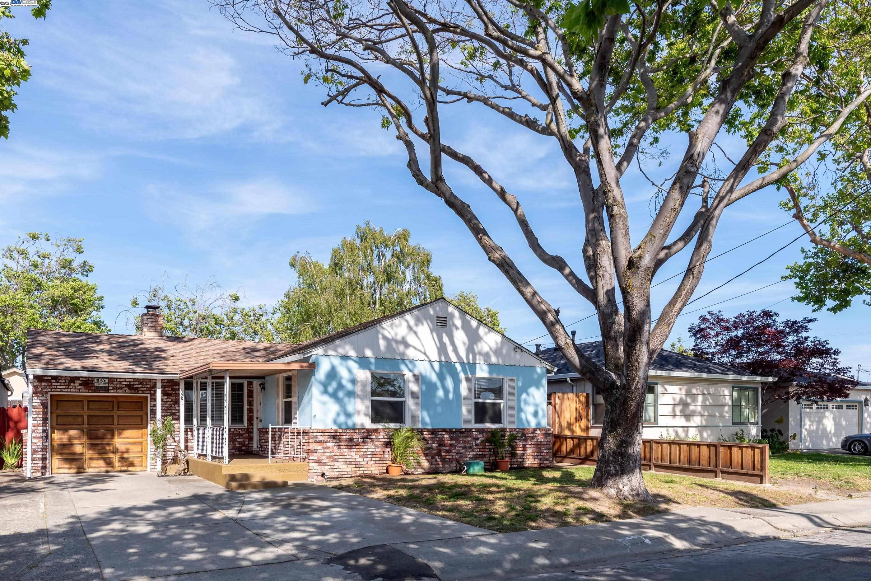 San Lorenzo, CA 94580,591 VIA ACALANES