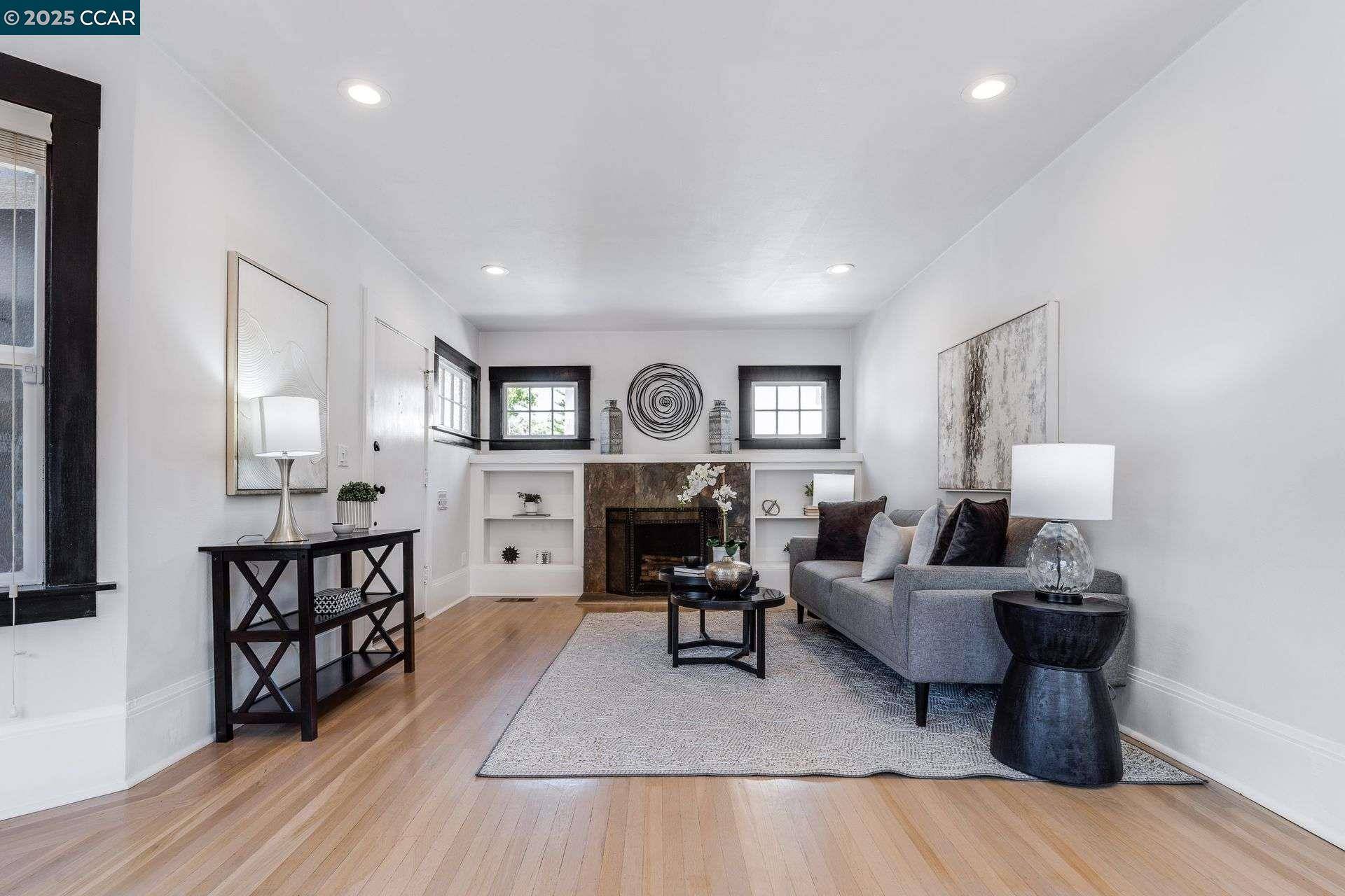 Oakland, CA 94619,2824 Best Avenue