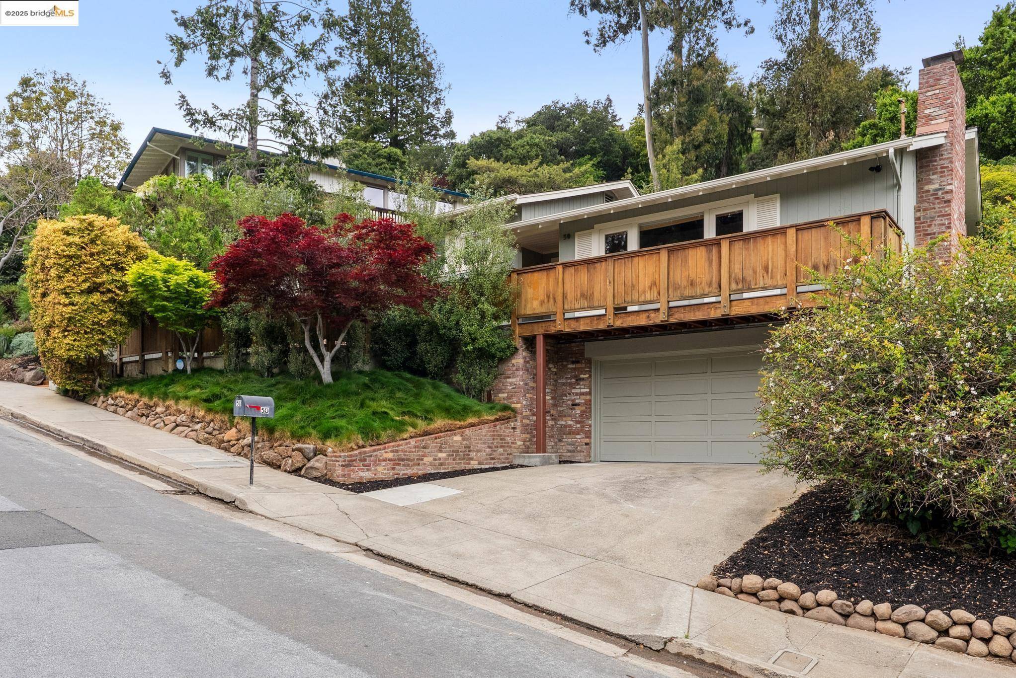 Piedmont, CA 94611,50 Calvert Ct