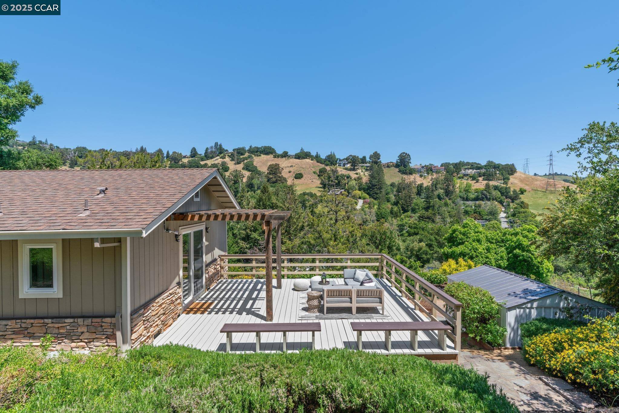Orinda, CA 94563,70 Lost Valley Dr