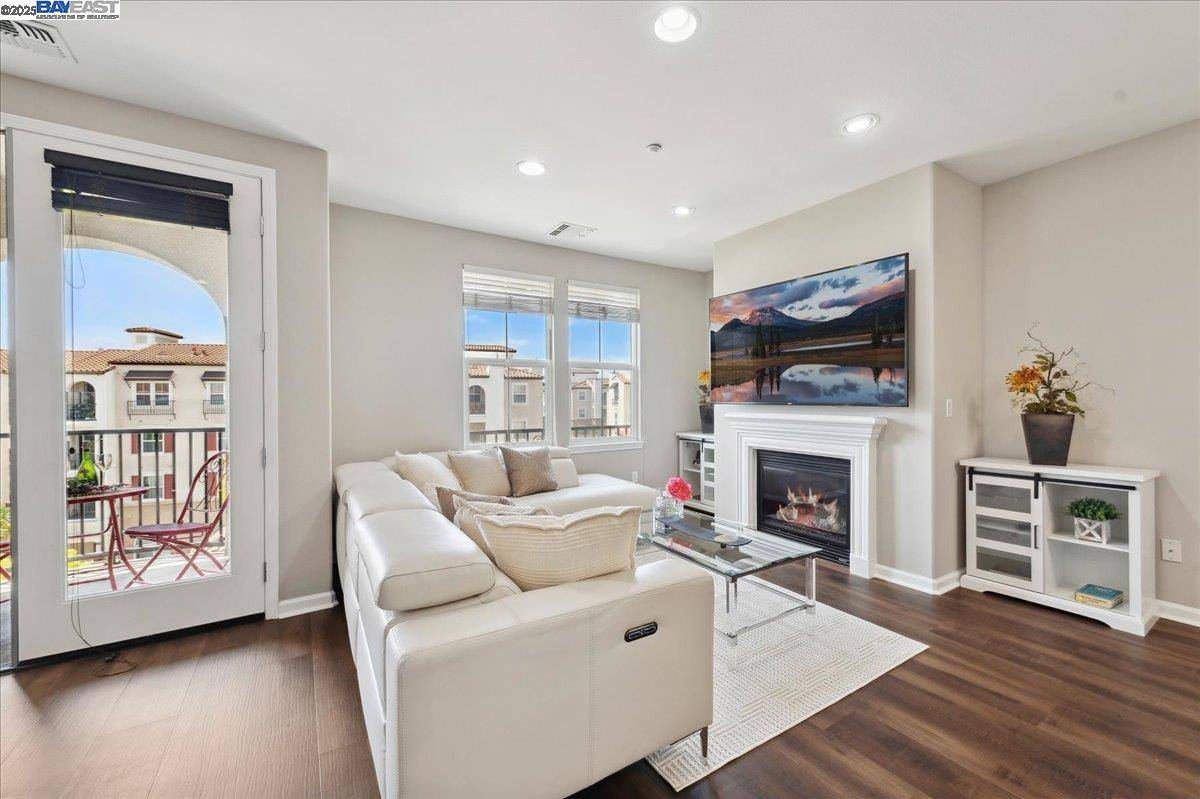 Dublin, CA 94568,3275 Dublin Blvd #428