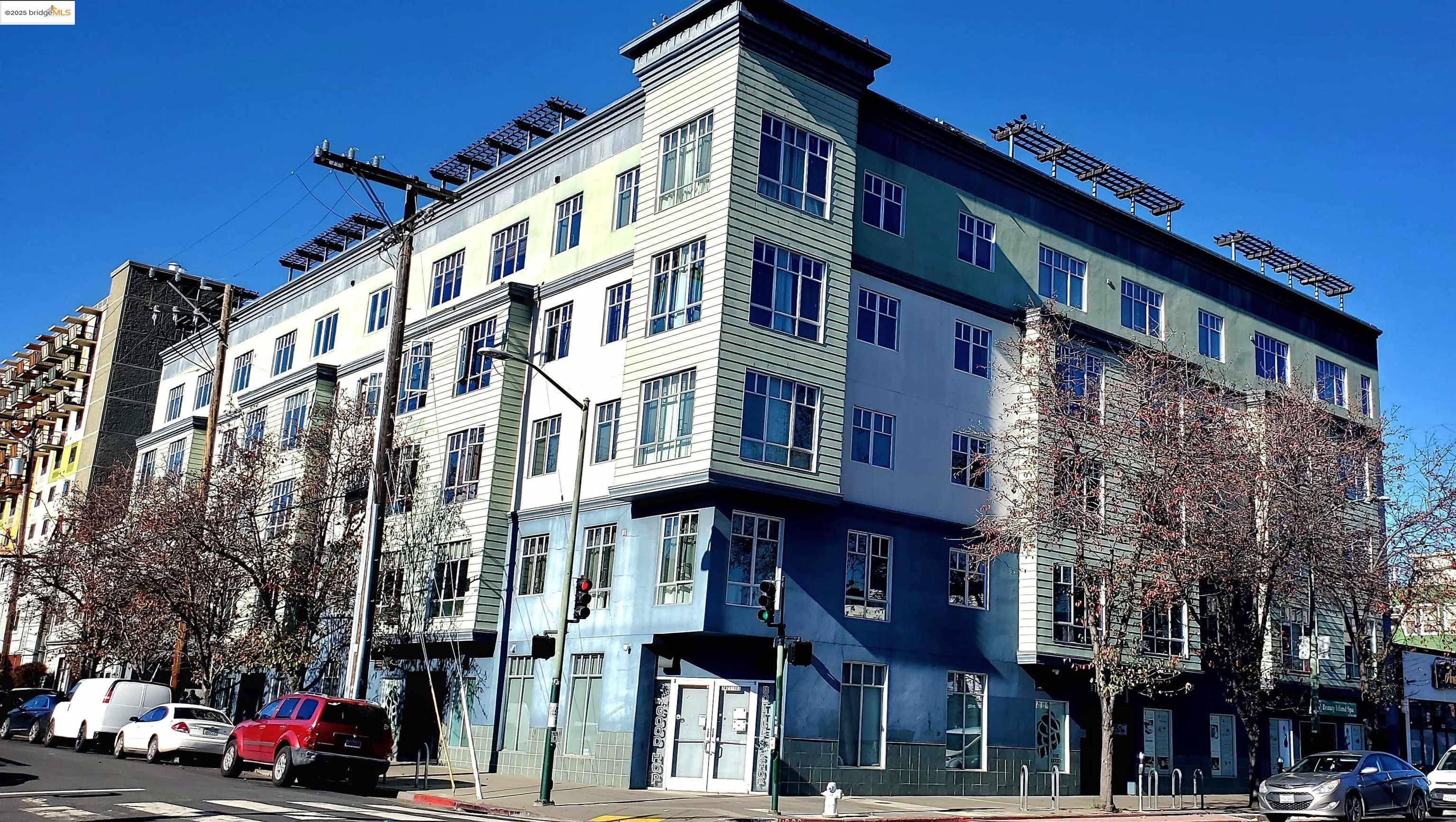Oakland, CA 94612,2407 Telegraph Ave. #504