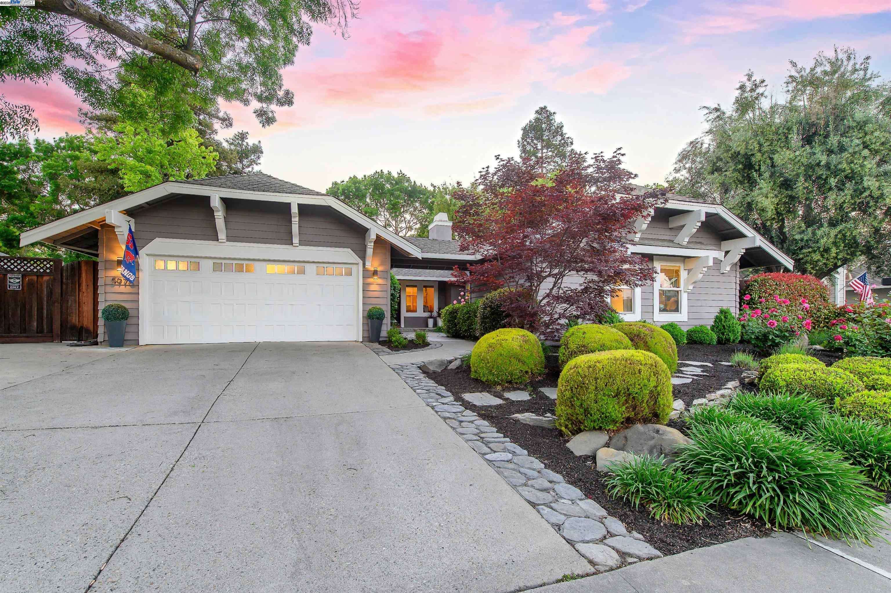 Pleasanton, CA 94566,5975 Via Del Cielo