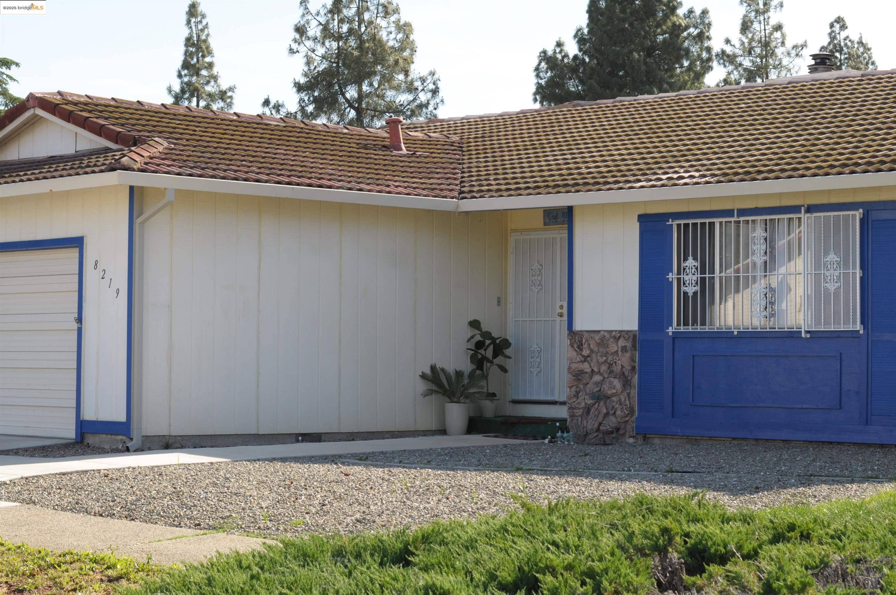 Stockton, CA 95210,8219 New York Drive