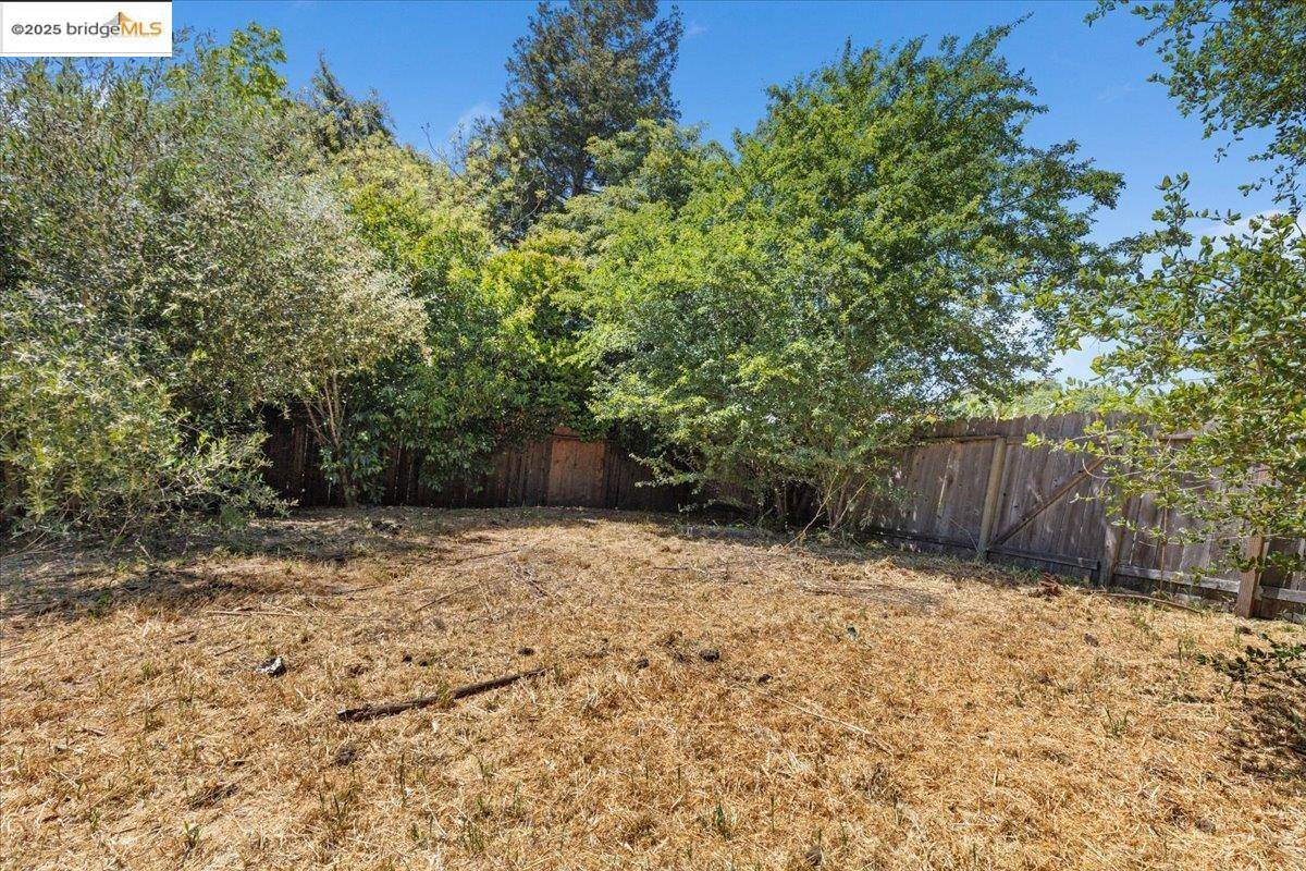 Vallejo, CA 94590,516 Hichborn Street