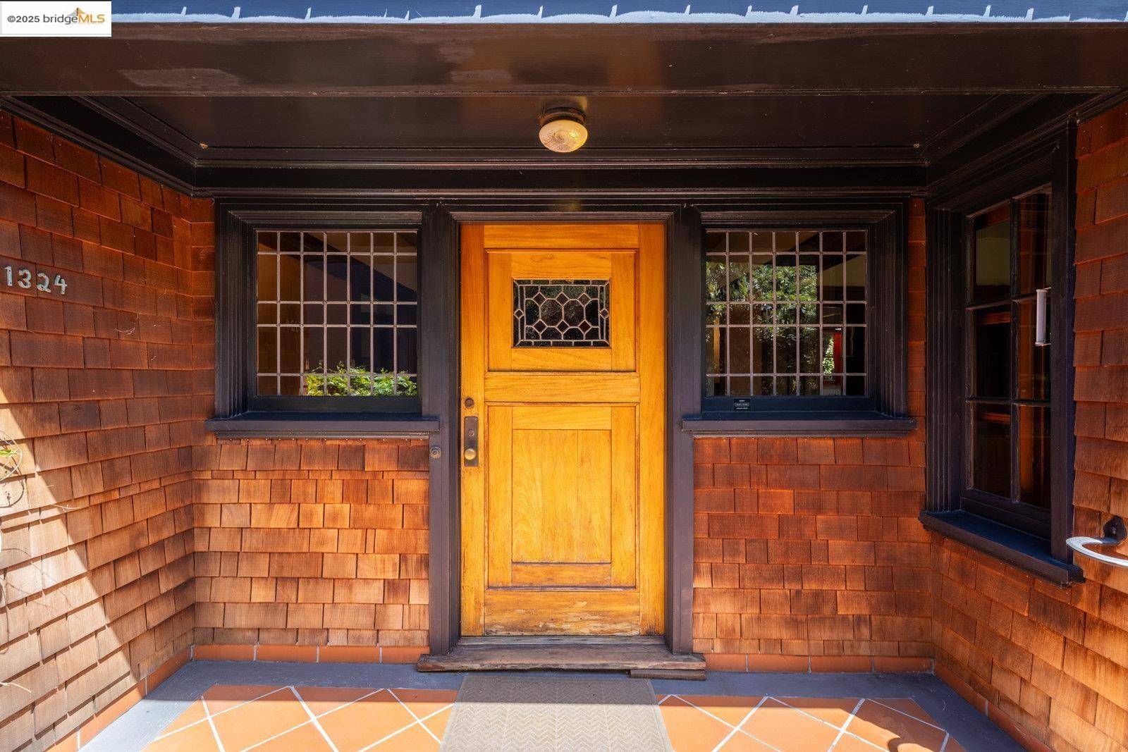 Berkeley, CA 94708,1324 Arch St