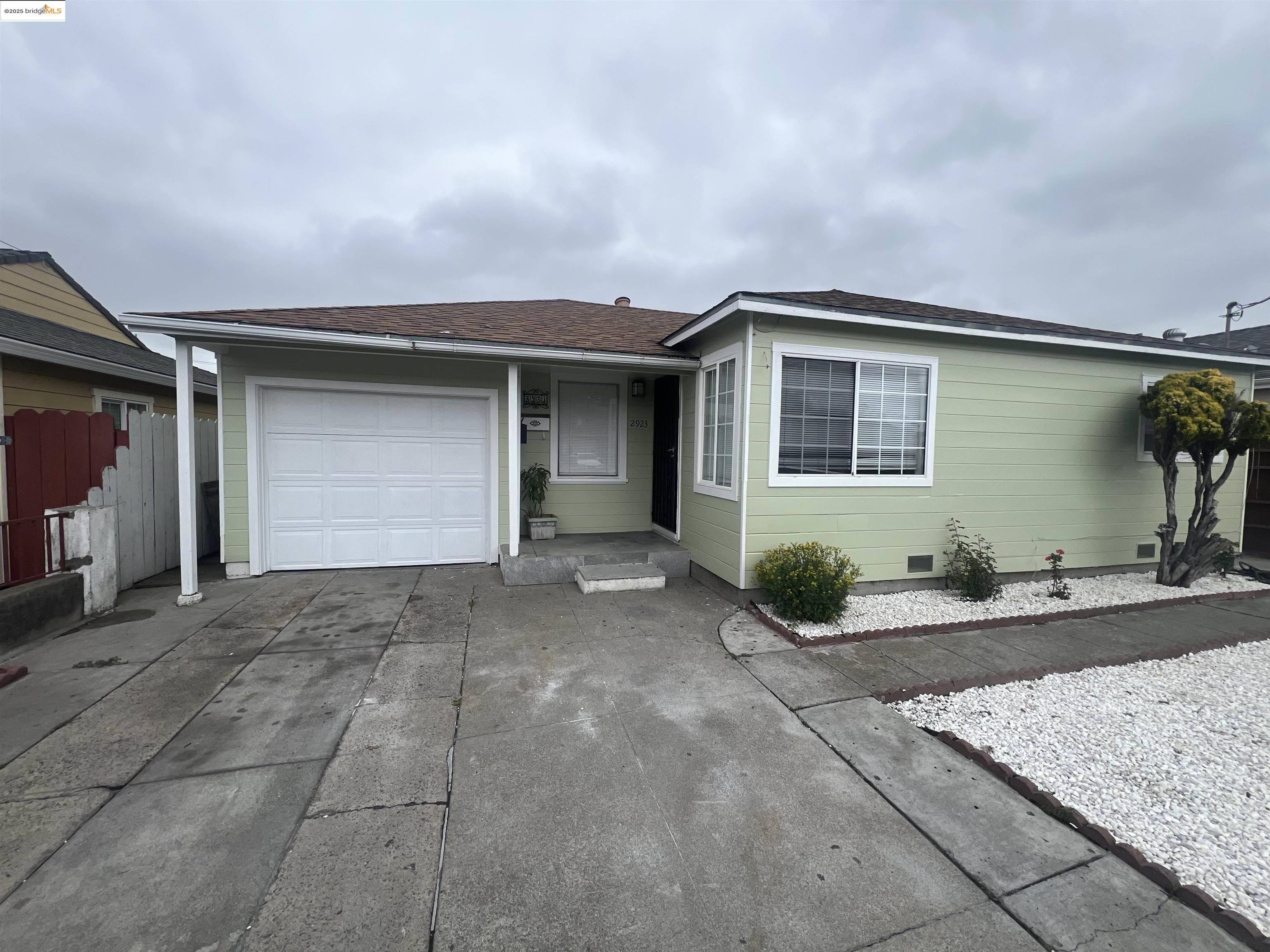 San Pablo, CA 94806,2923 Devon Way