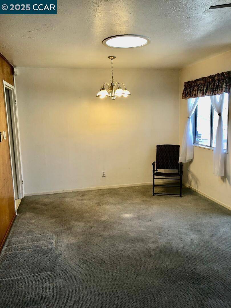 El Sobrante, CA 94803,947 Kelvin Road