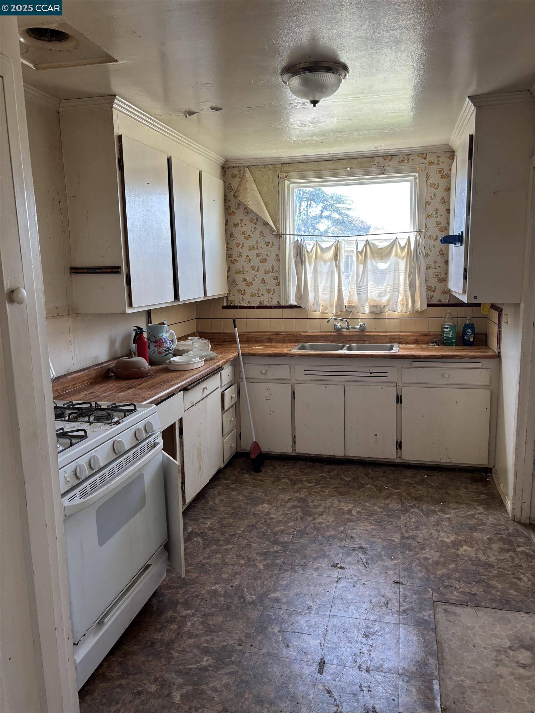 Richmond, CA 94801,1827 Rheem Ave