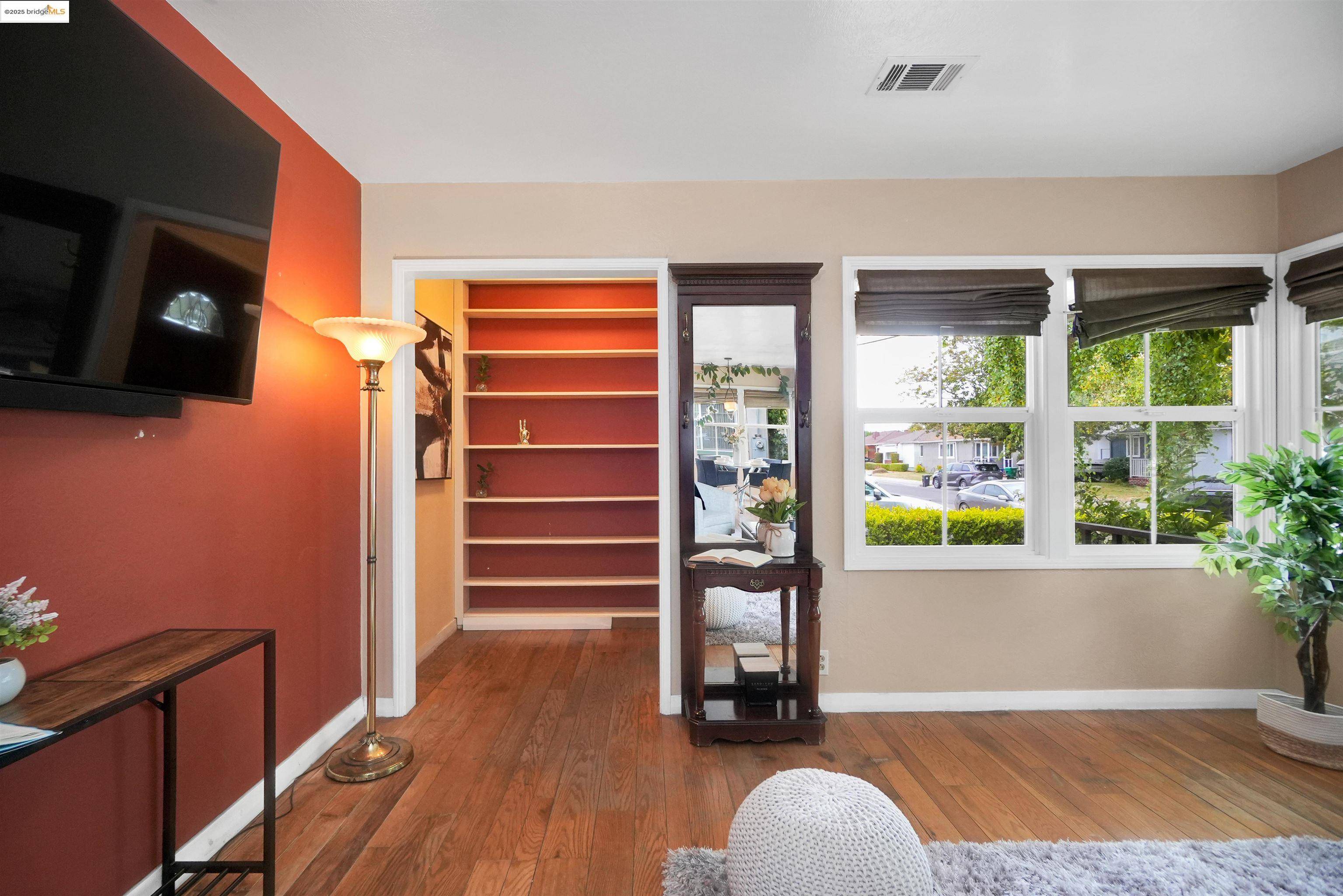 San Leandro, CA 94578,1322 Dorothy Ave