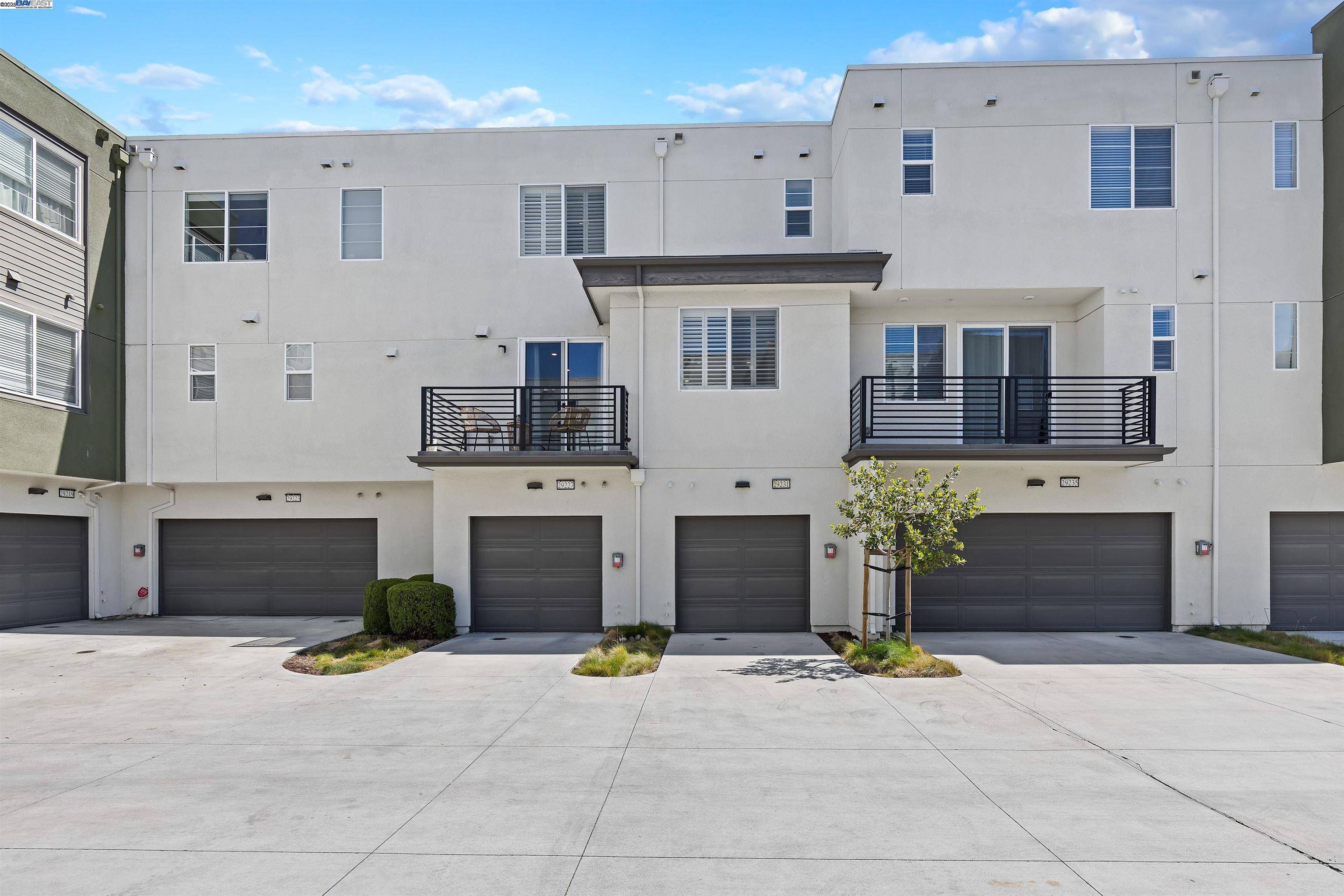 Hayward, CA 94544,29231 Hub Ct
