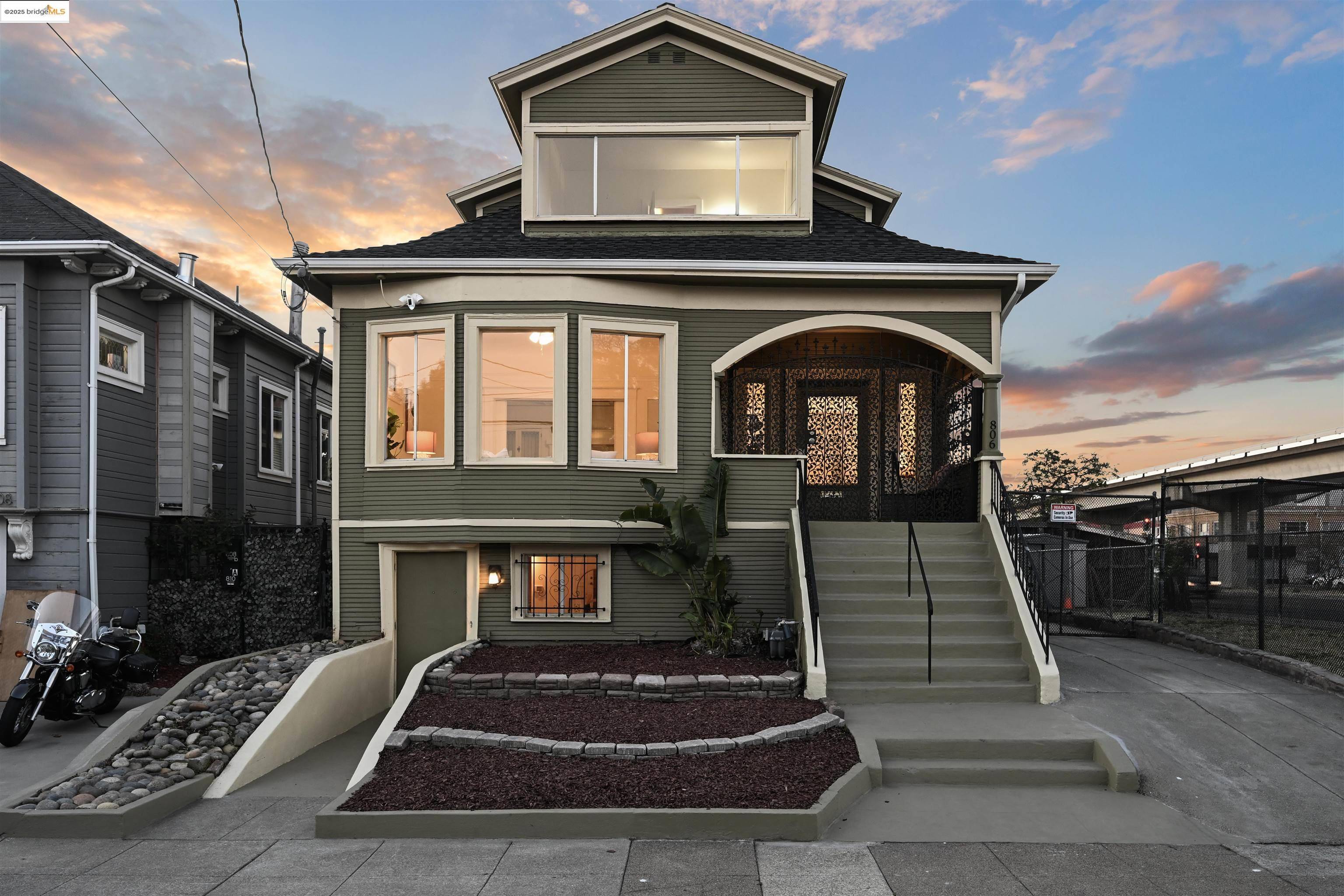 Oakland, CA 94608,806 54Th St