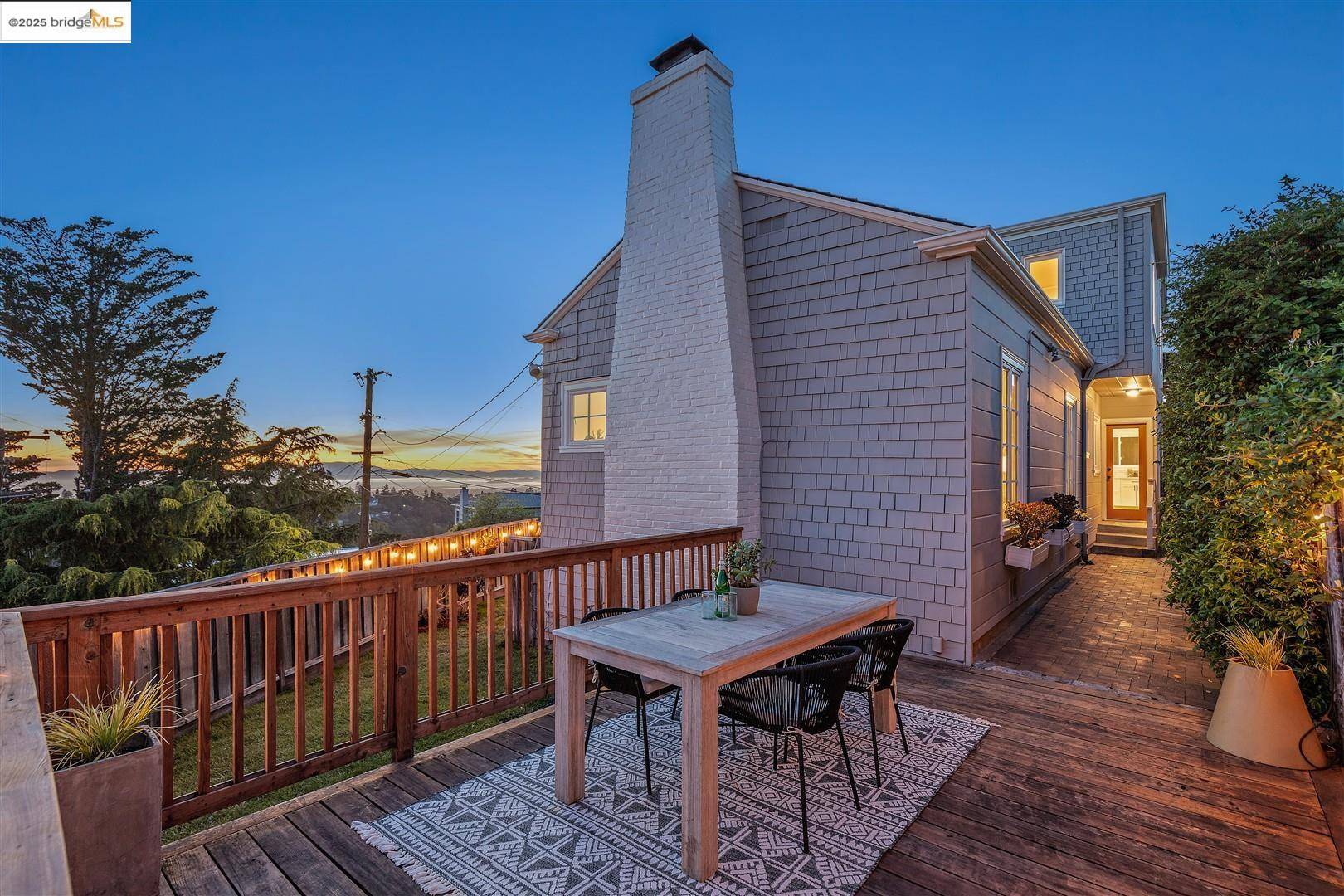 Oakland, CA 94611,5800 Mendoza Dr