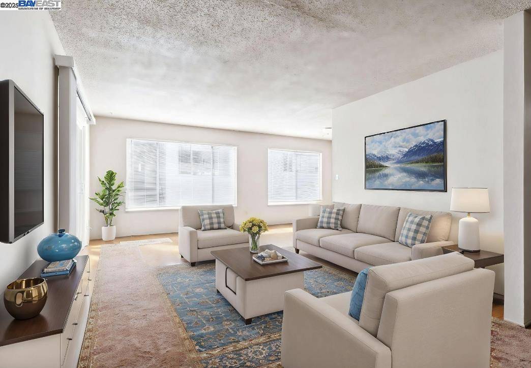Oakland, CA 94610,424 Staten Ave #308