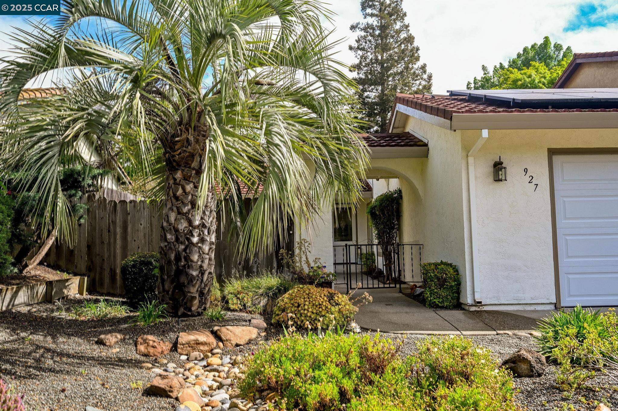 Martinez, CA 94553,927 Pinon Dr