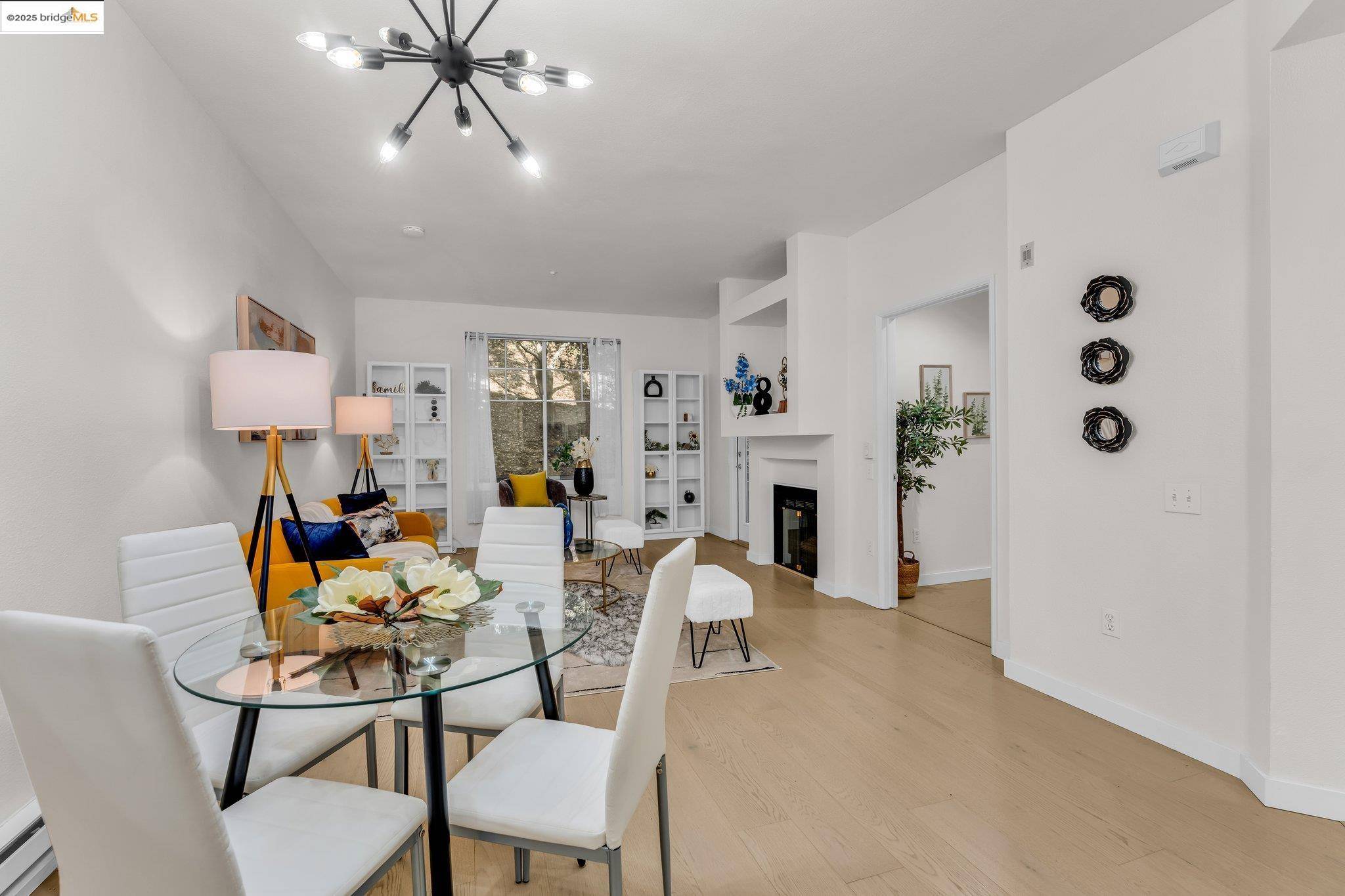 Oakland, CA 94618,260 Caldecott #113