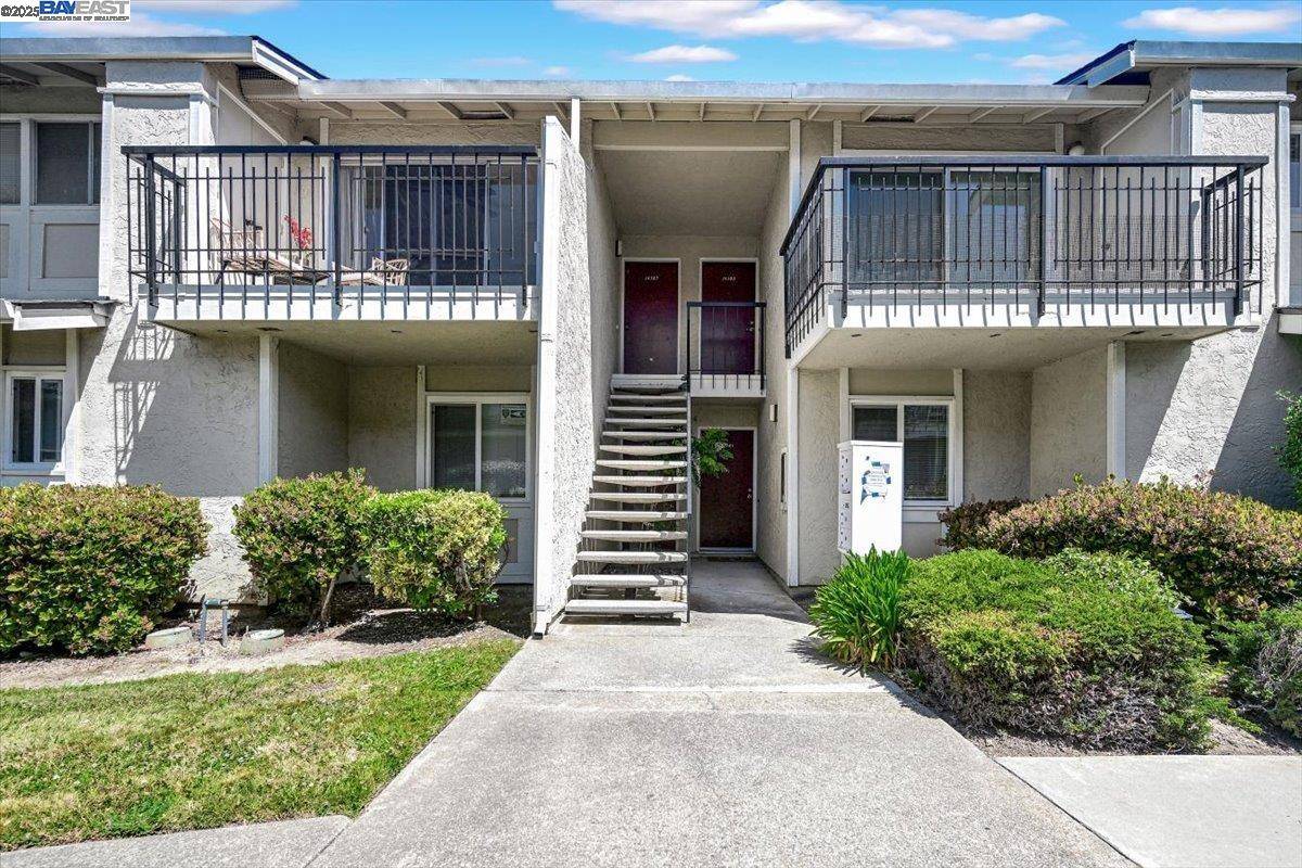 San Leandro, CA 94577,14587 Doolittle Dr