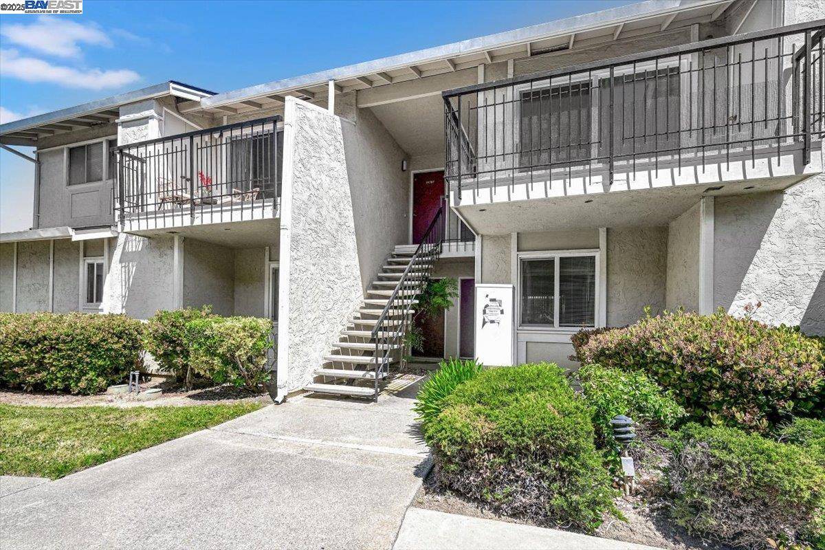 San Leandro, CA 94577,14587 Doolittle Dr