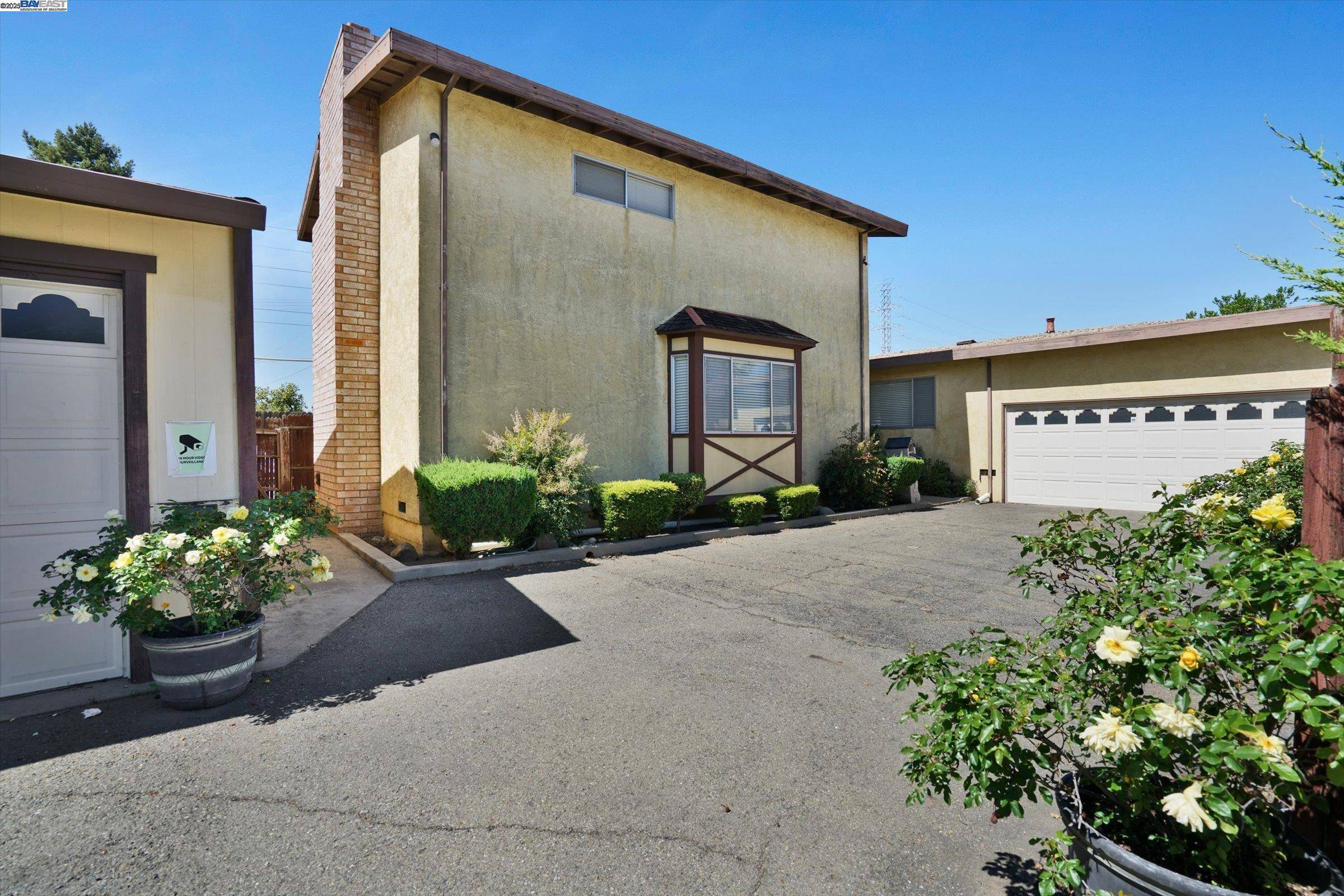 Hayward, CA 94544,664 Berry Ave