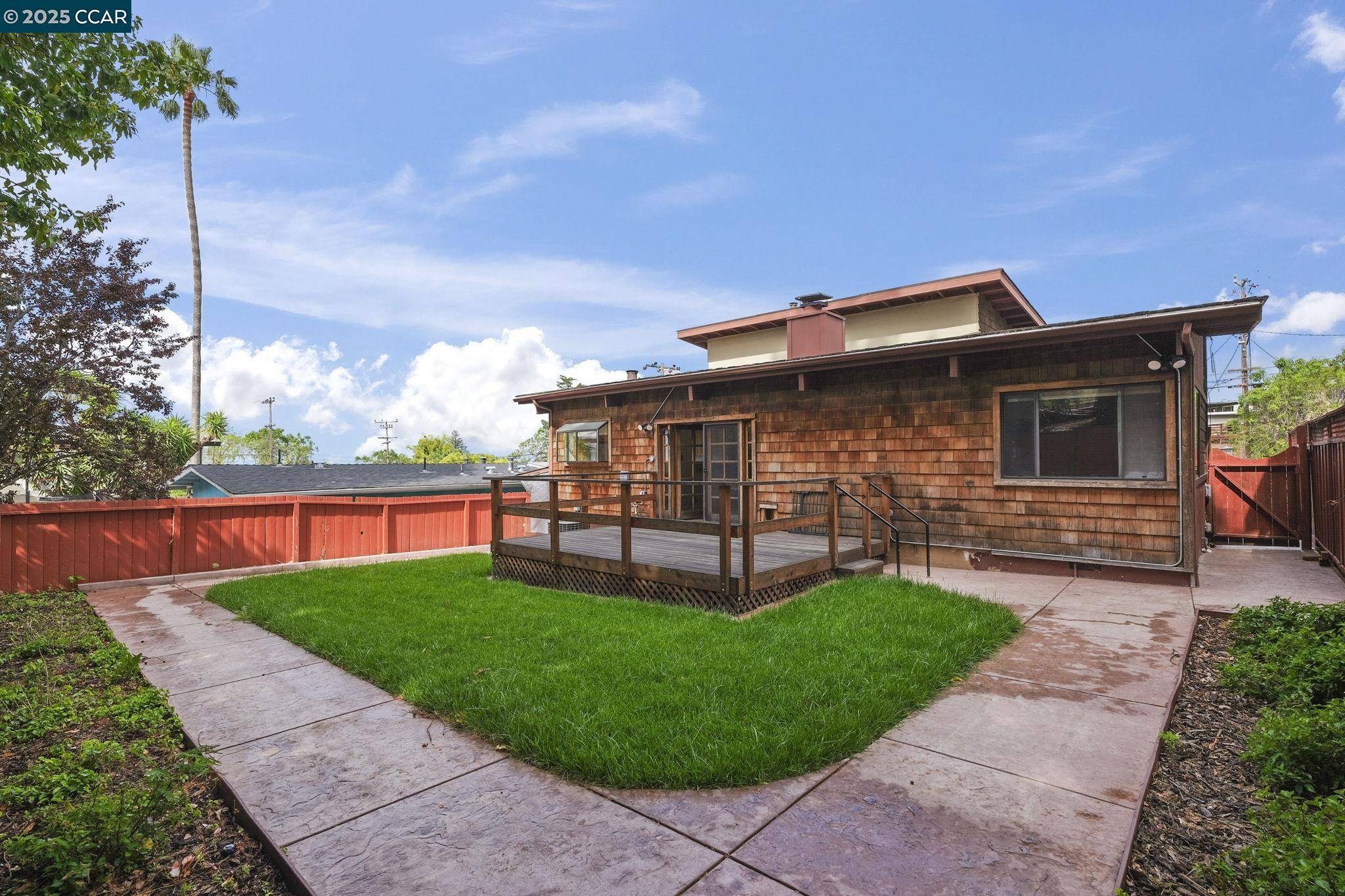 Castro Valley, CA 94546,5243 Rahlves