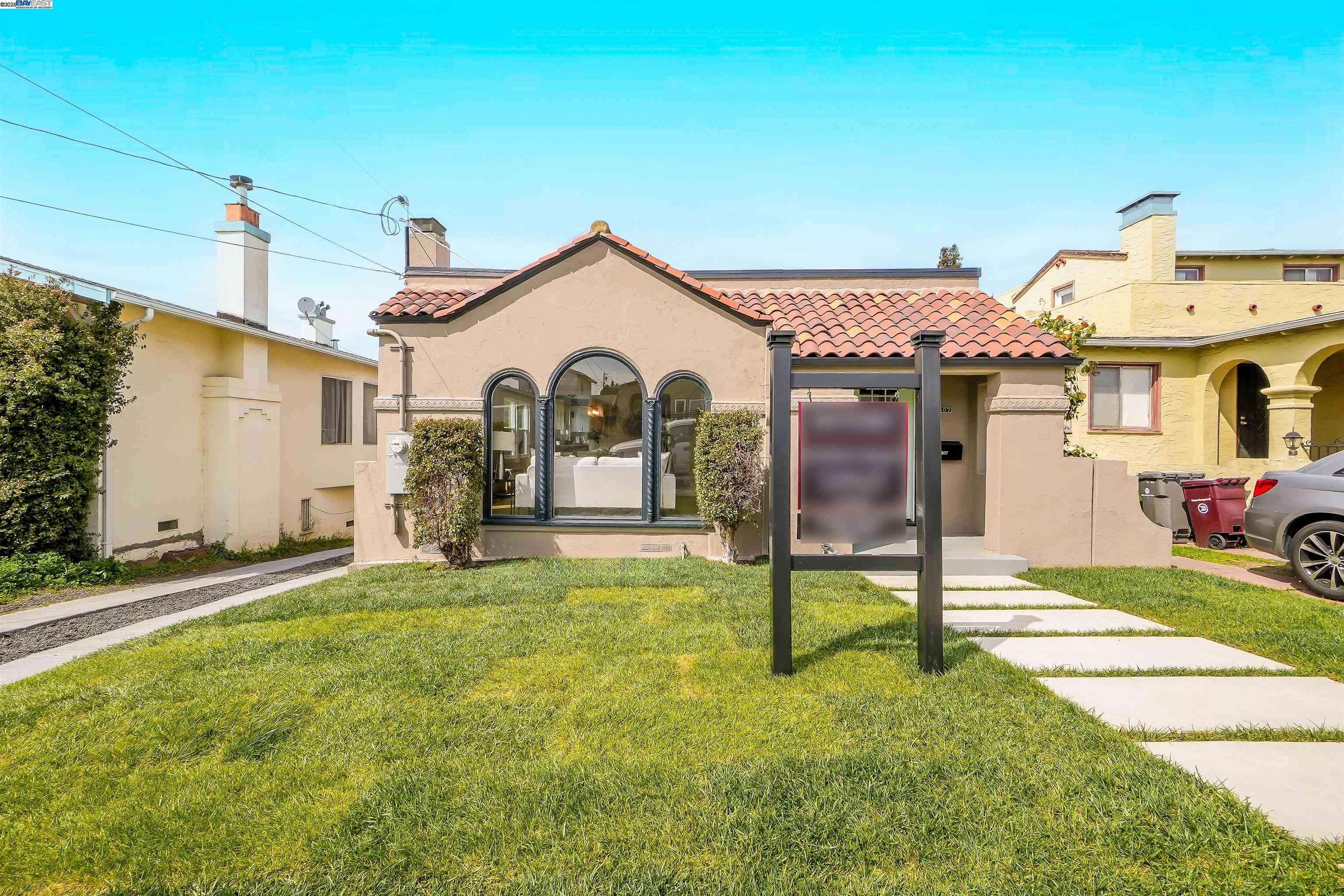 Oakland, CA 94601,2507 Maxwell Ave