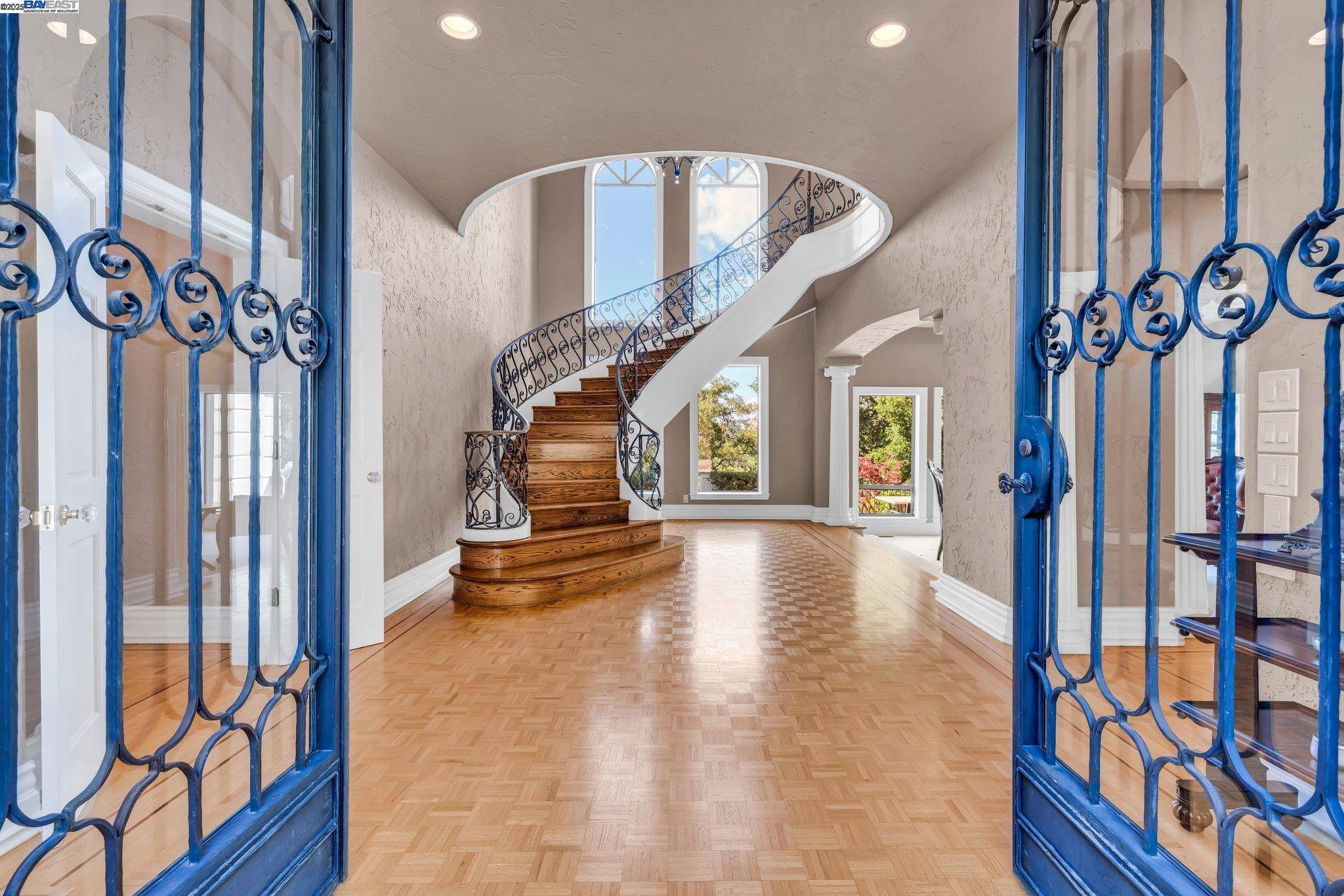 Alamo, CA 94507,219 Valley Oaks Dr