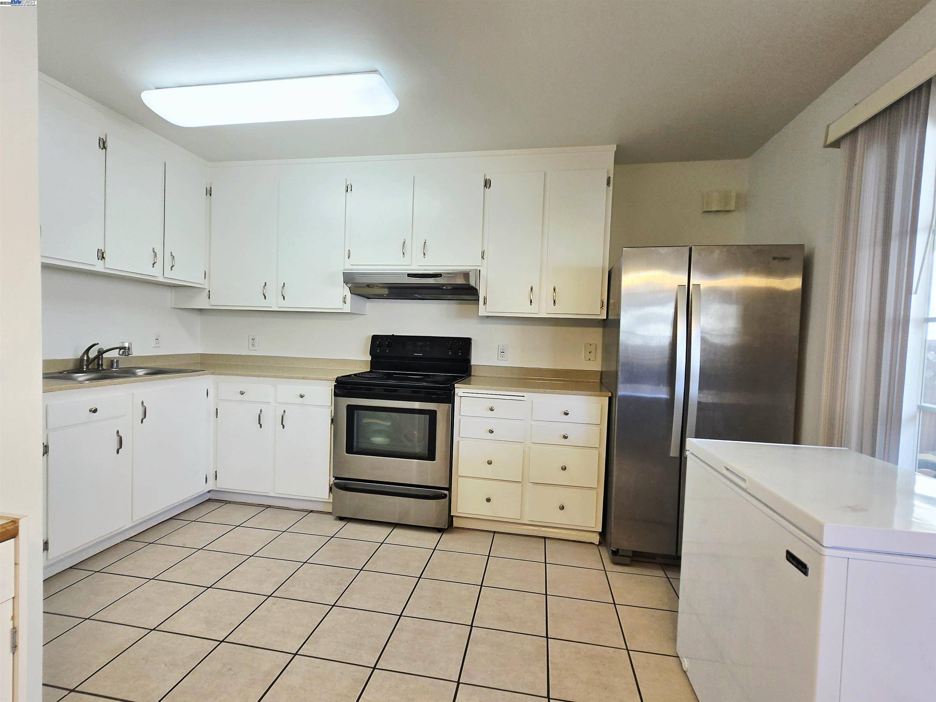 San Leandro, CA 94579,670 Fargo Ave #2