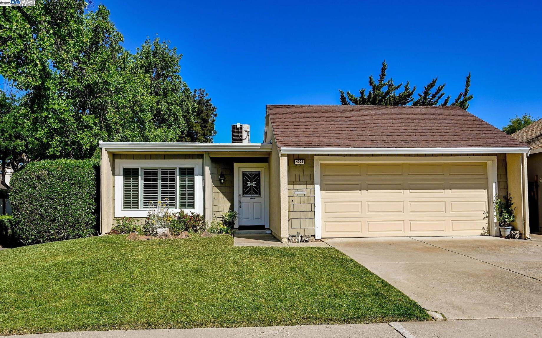 Pleasanton, CA 94566,4002 Rennellwood Way