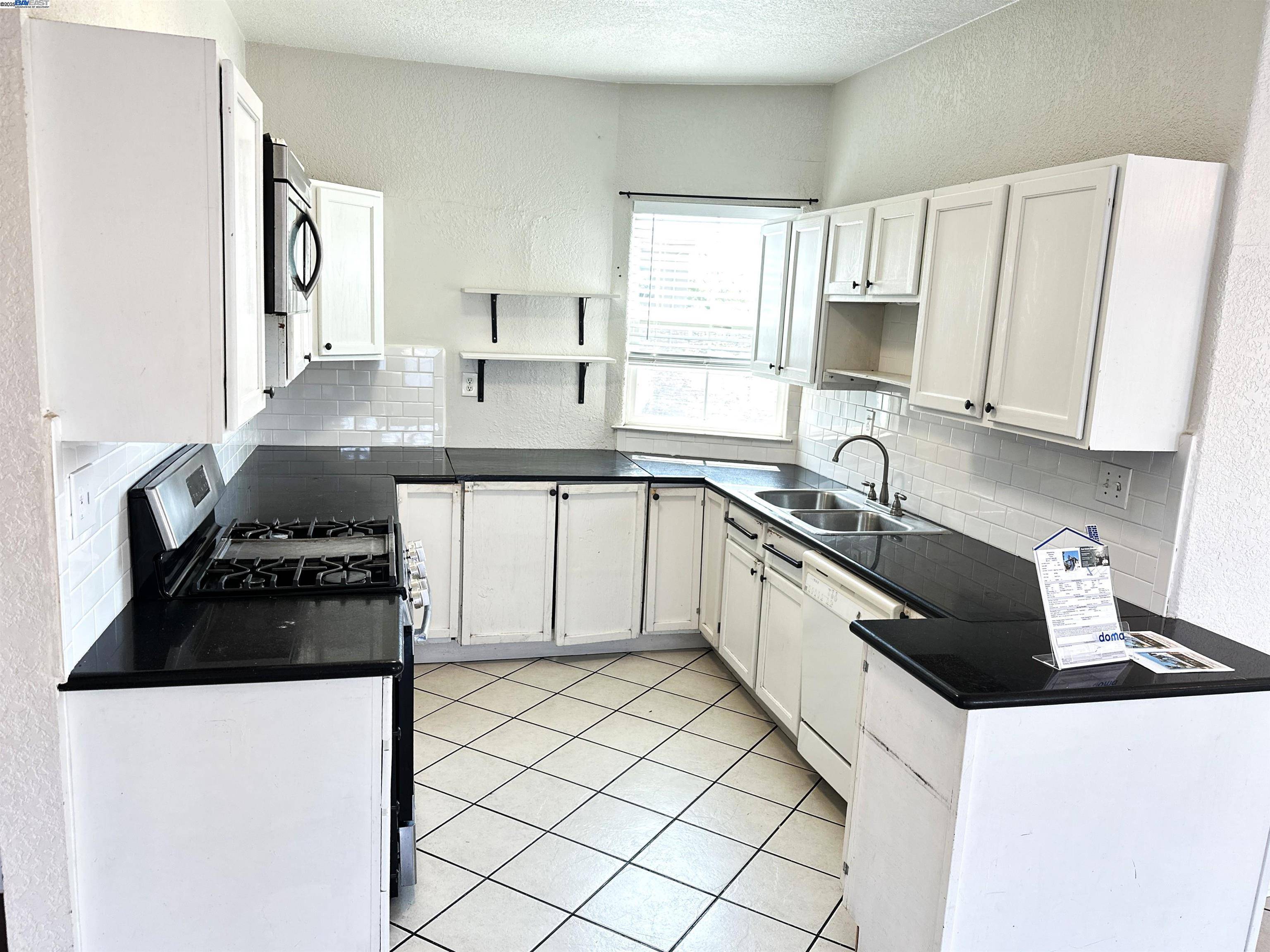 Oakland, CA 94621,1610 85th Avenue