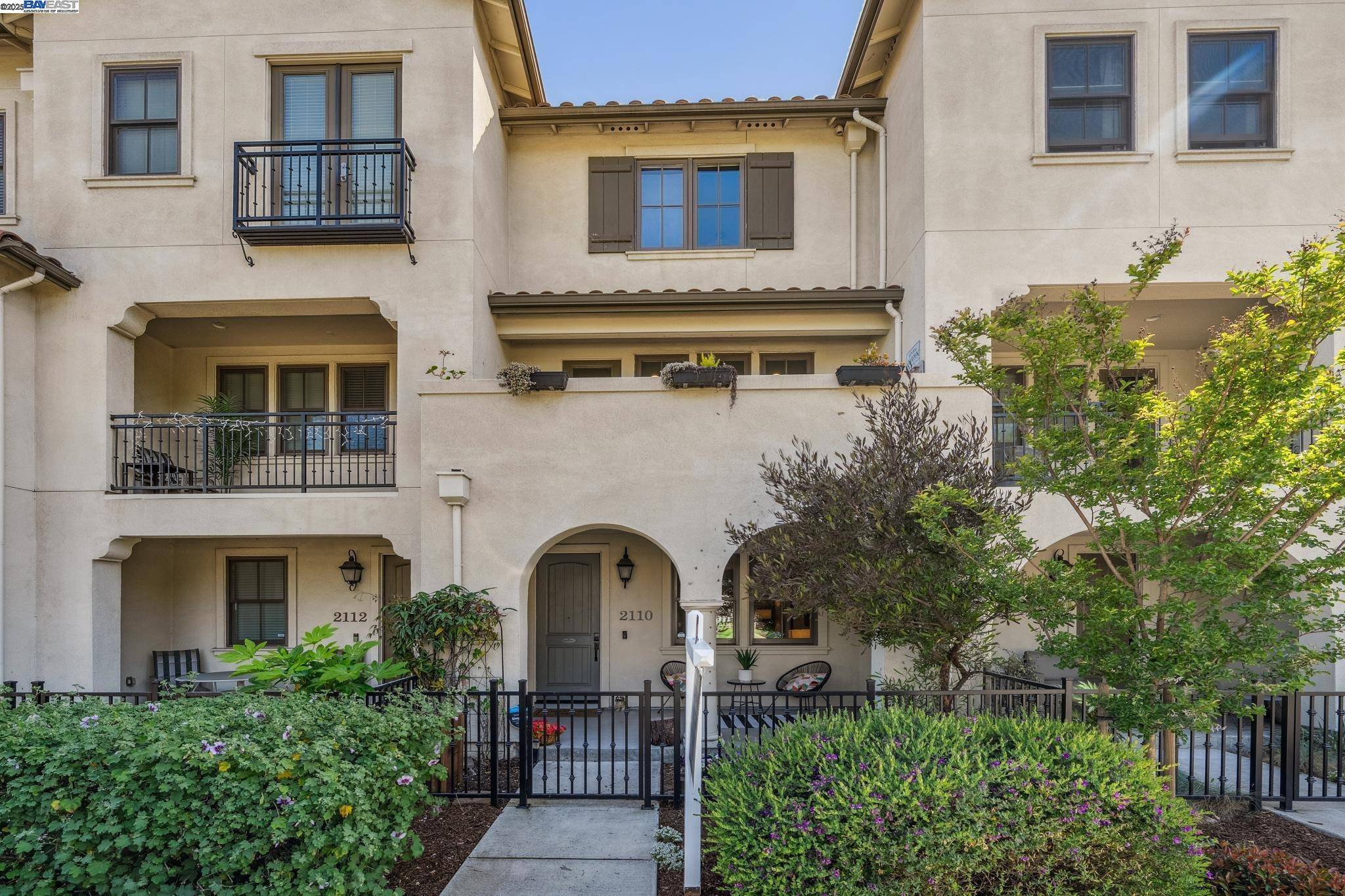 Alameda, CA 94501,2110 Clement Ave