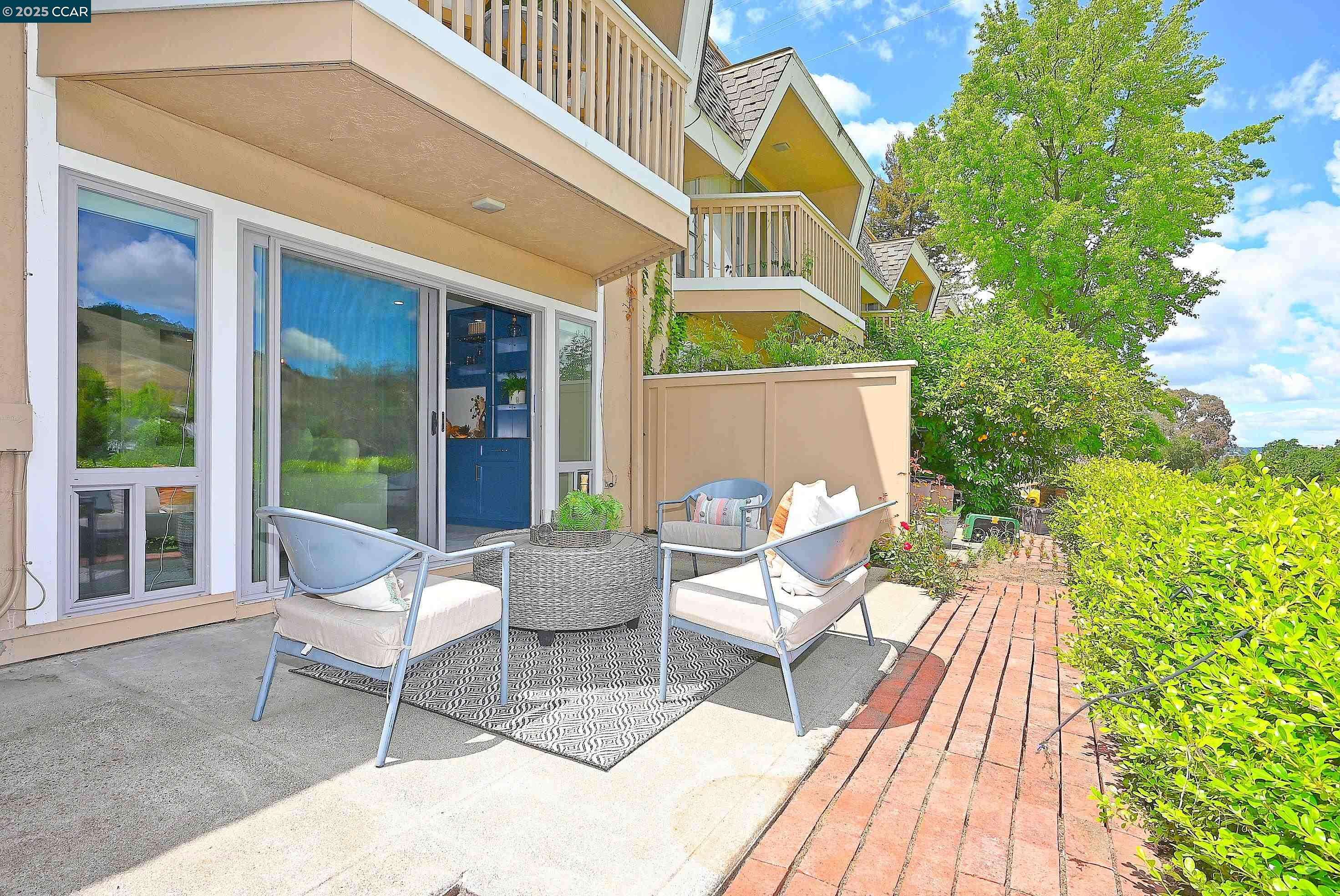 Walnut Creek, CA 94595,3434 Tice Creek Dr #7