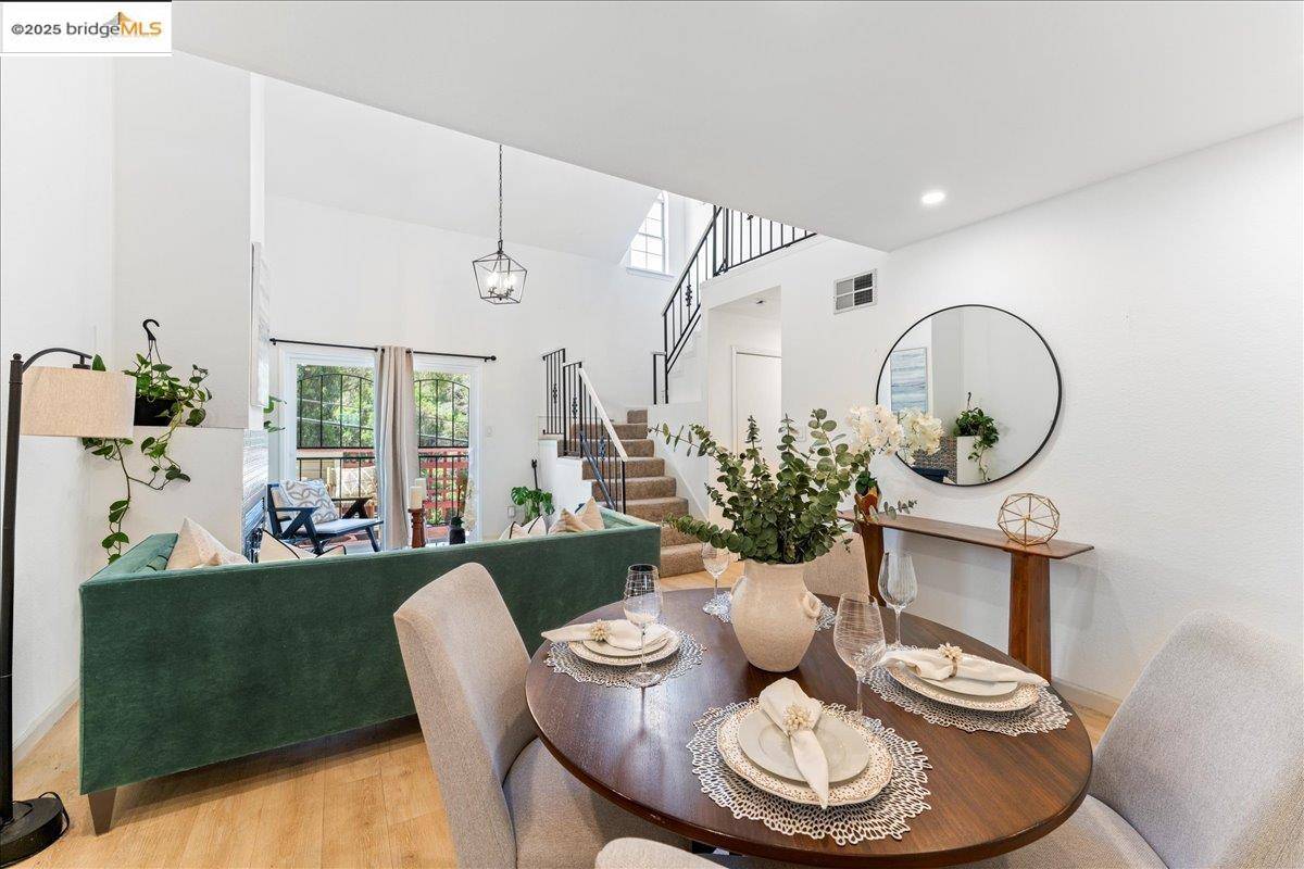Oakland, CA 94605,7568 Mountain Blvd #12