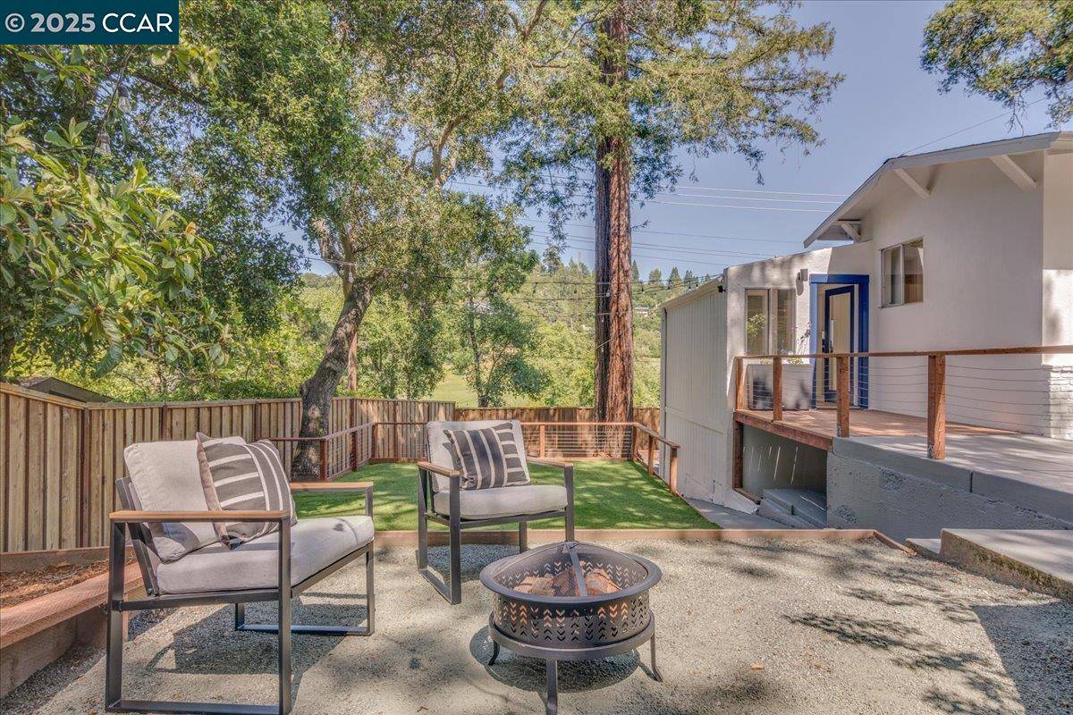 Orinda, CA 94563,10 El Toyonal